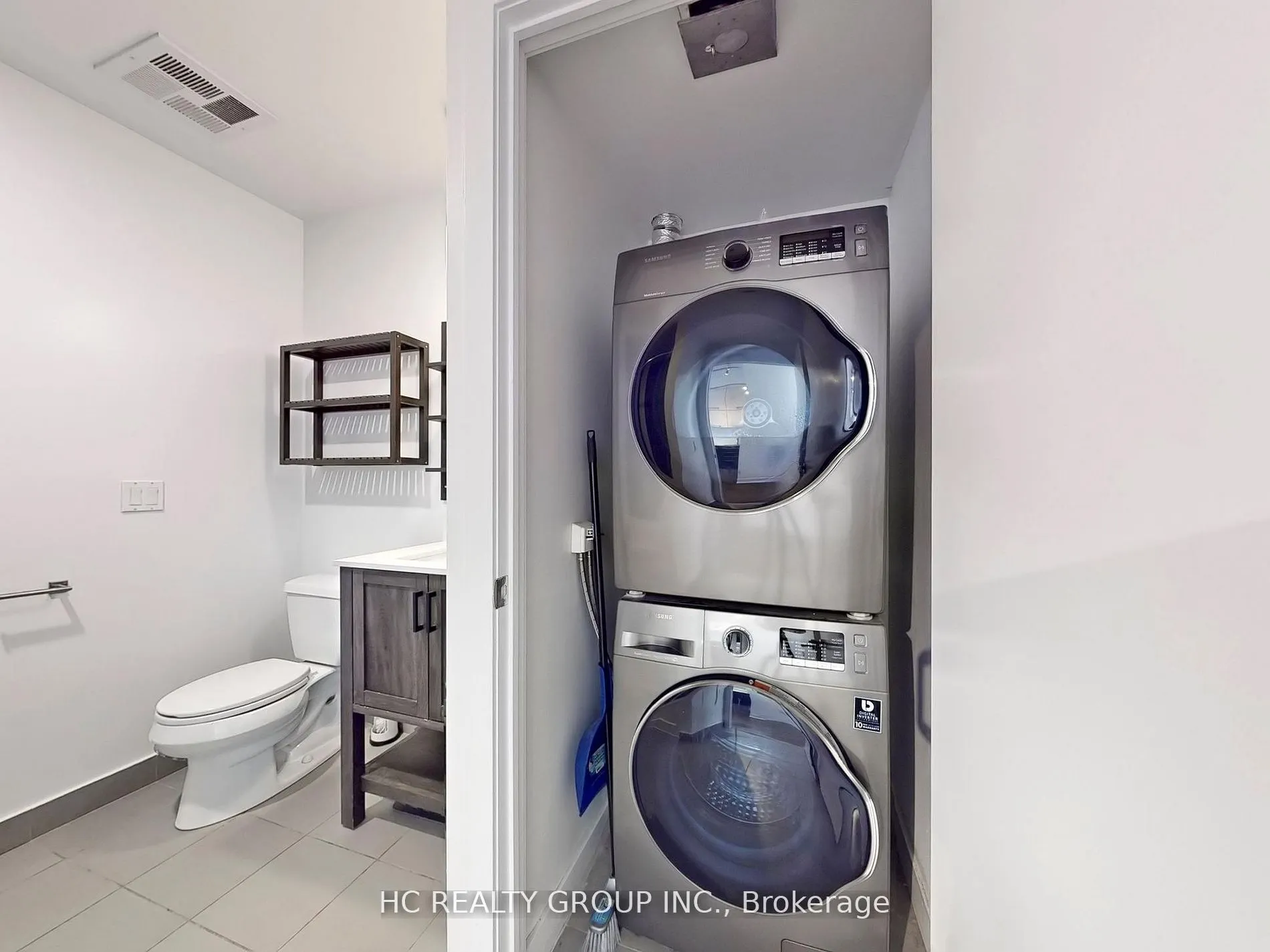 770 Bay Street, #1711