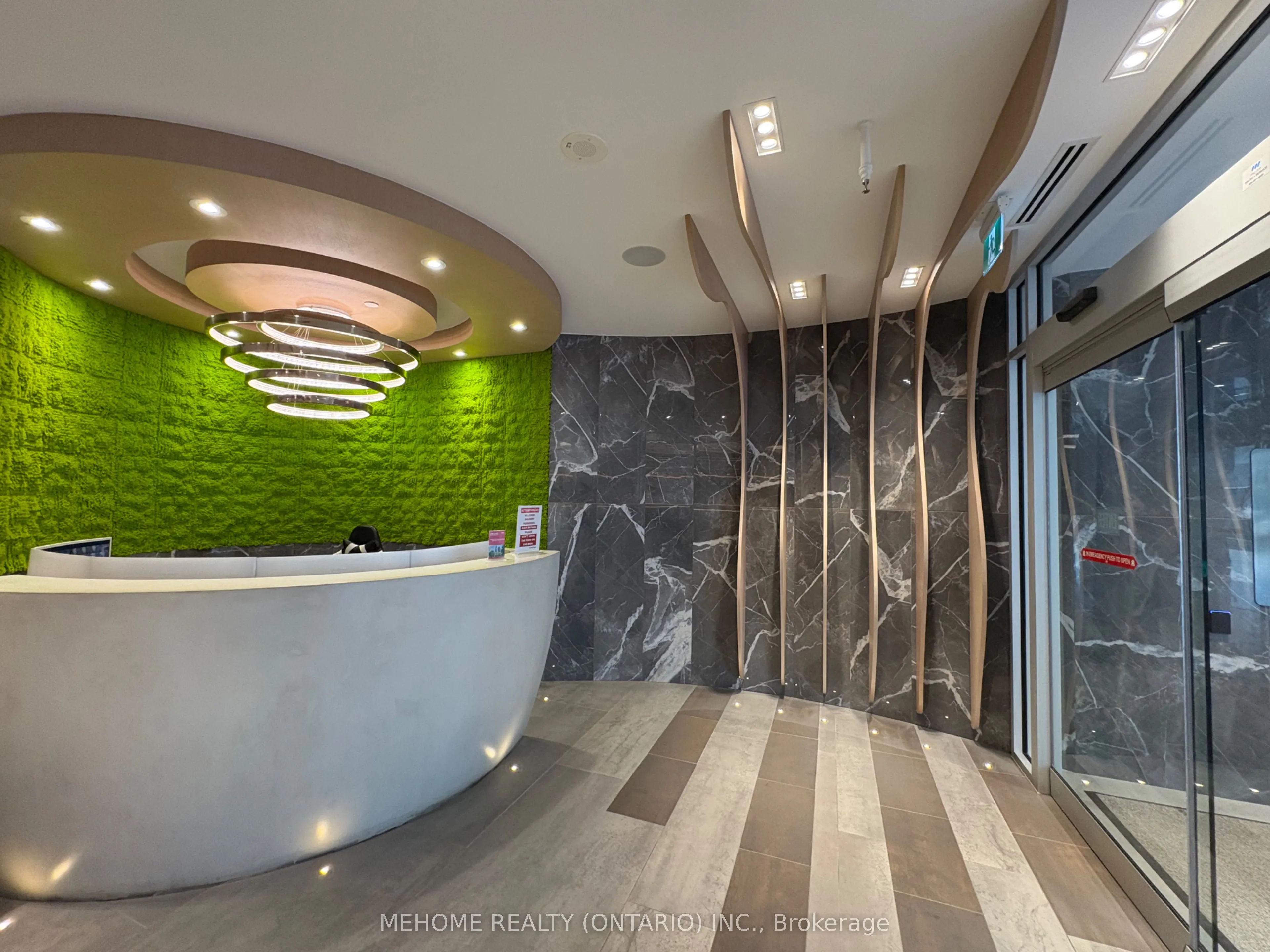 21 Carlton Street, #1605