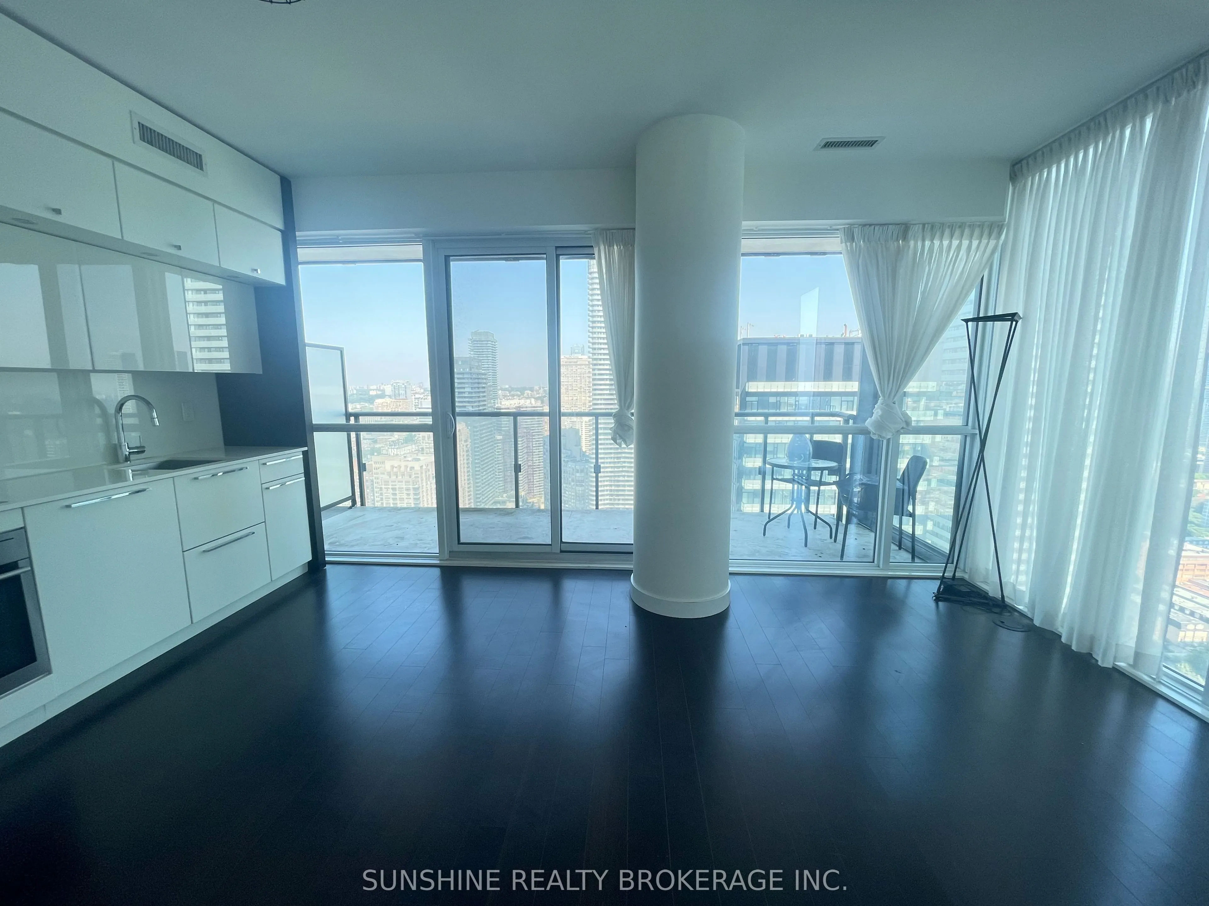 15 Grenville Street, #4108