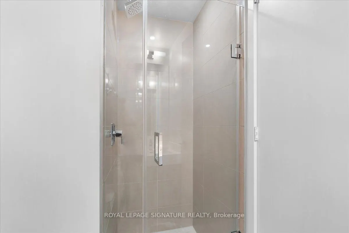 1 Yorkville Avenue, #1402