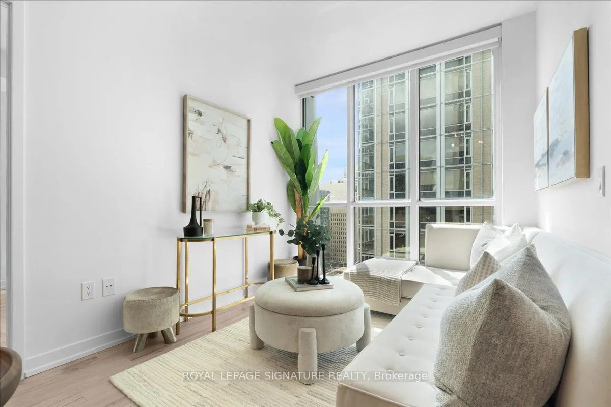 1 Yorkville Avenue, #1402