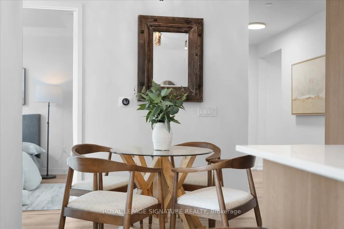 1 Yorkville Avenue, #1402