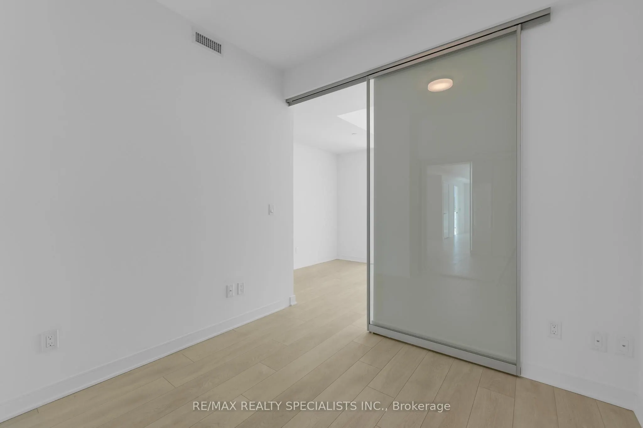 35 ROLLING  MILLS Road, #N365