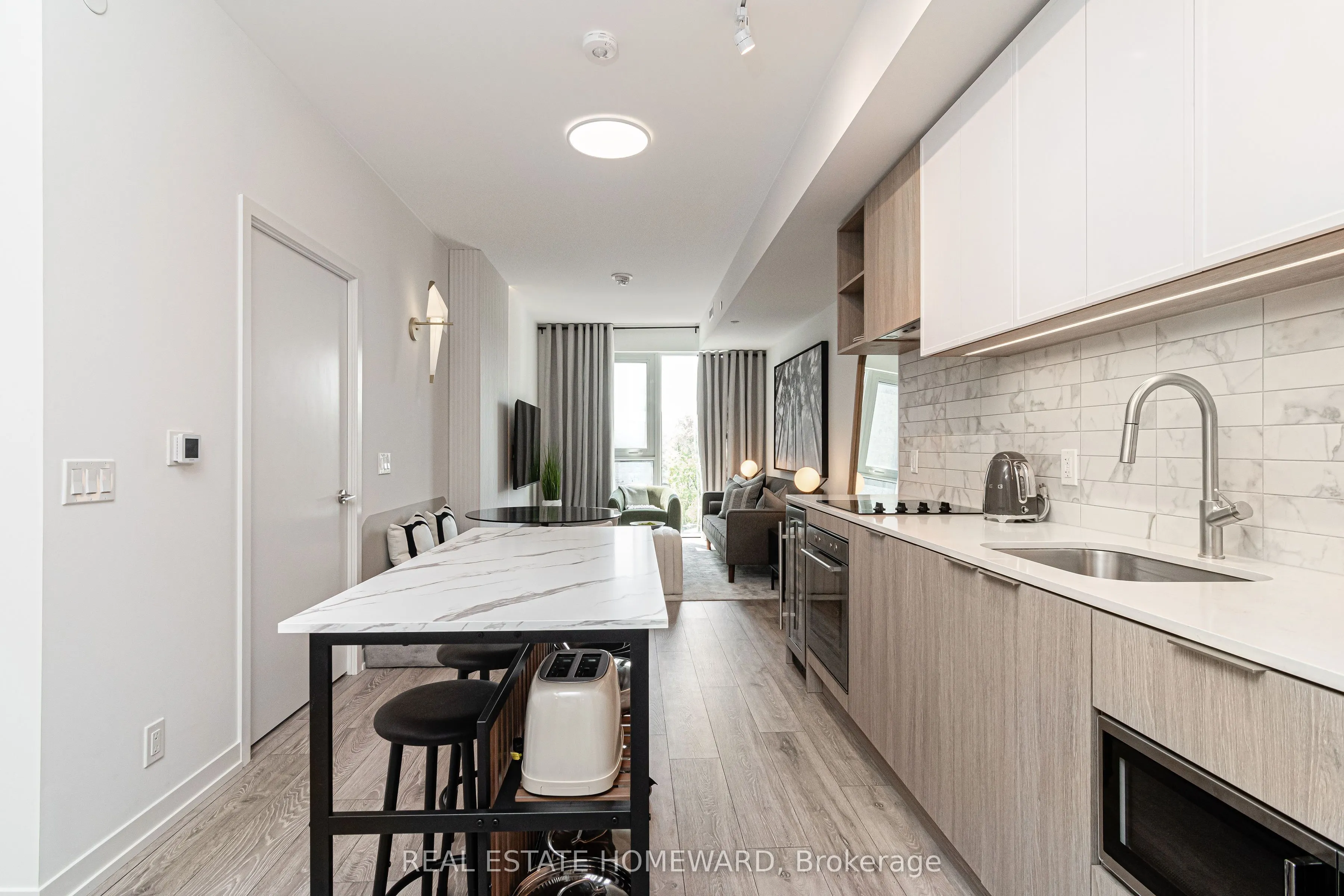 2020 Bathurst Street, #502