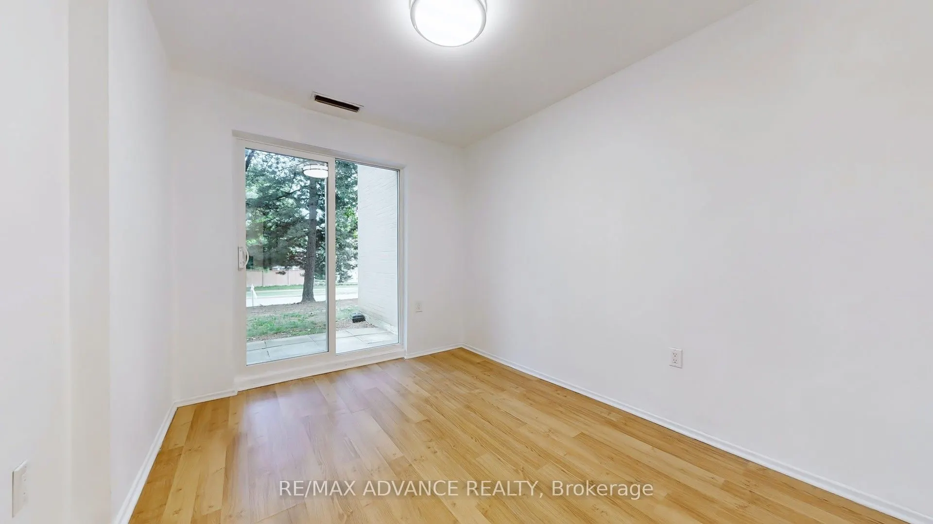 165 Cherokee Boulevard, #121