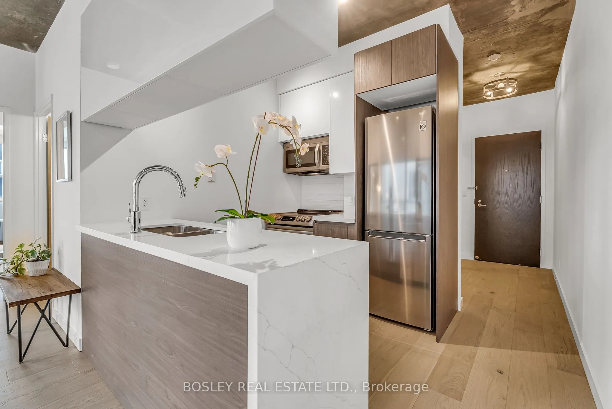 1005 King Street W, #707