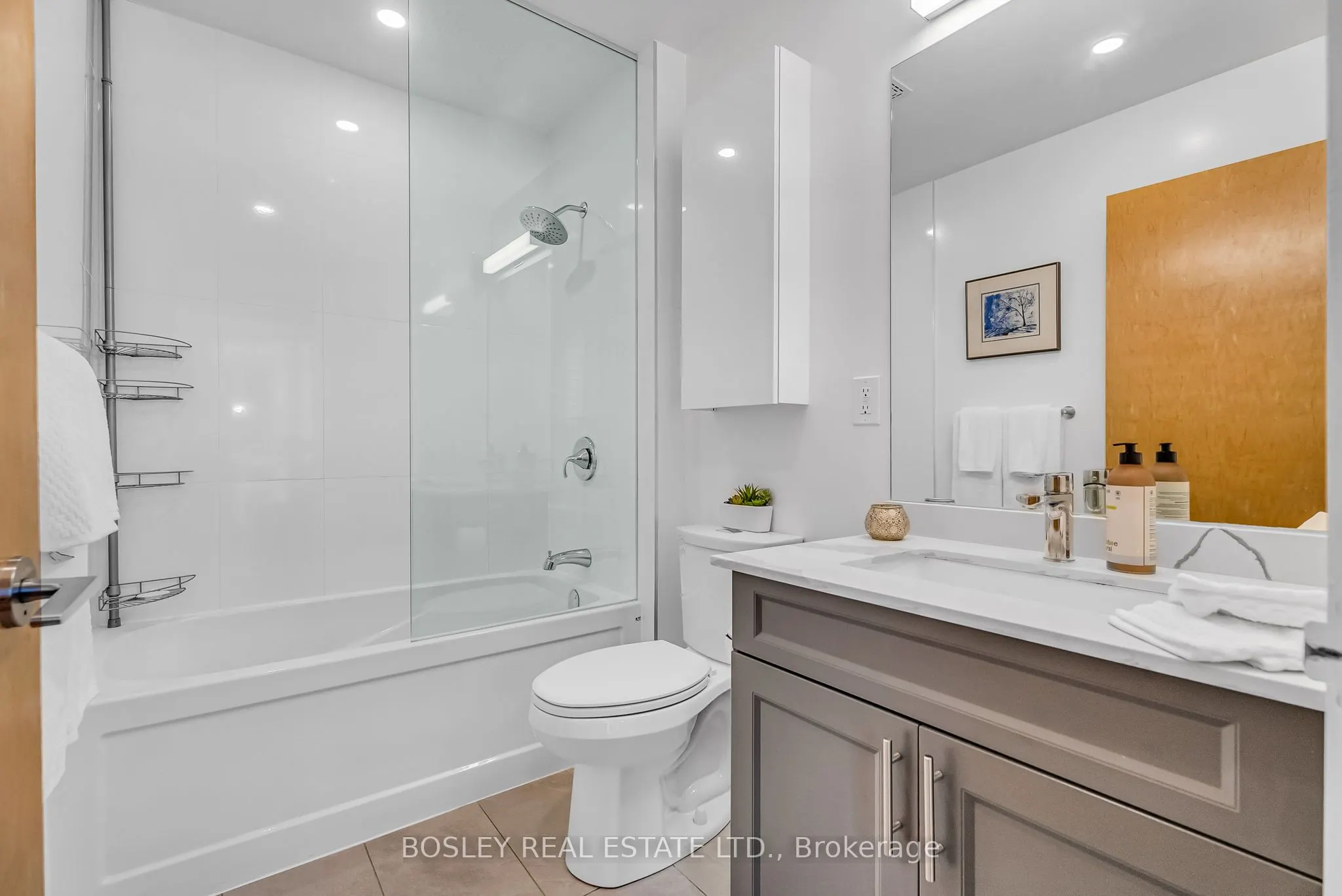 1005 King Street W, #707