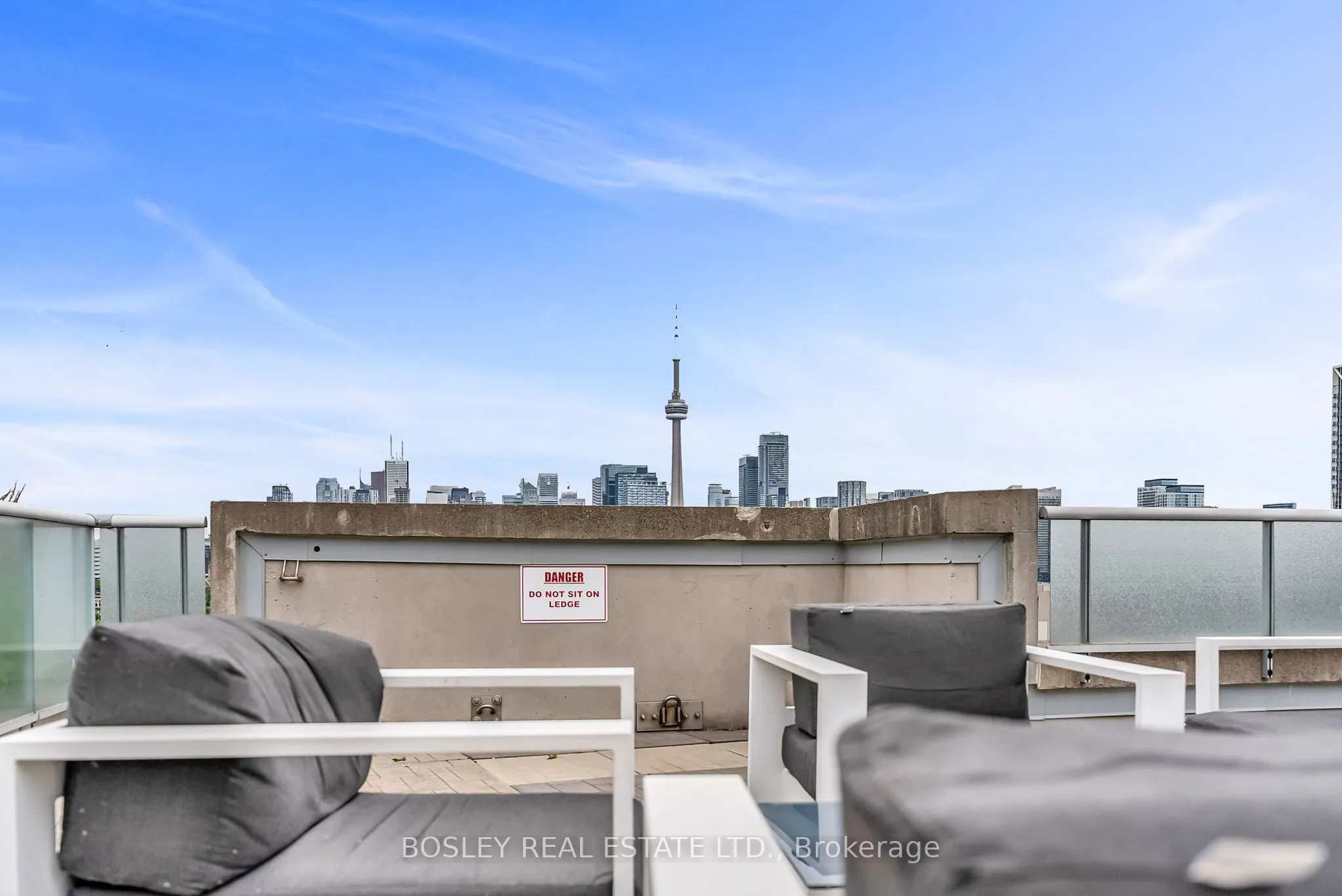 1005 King Street W, #707