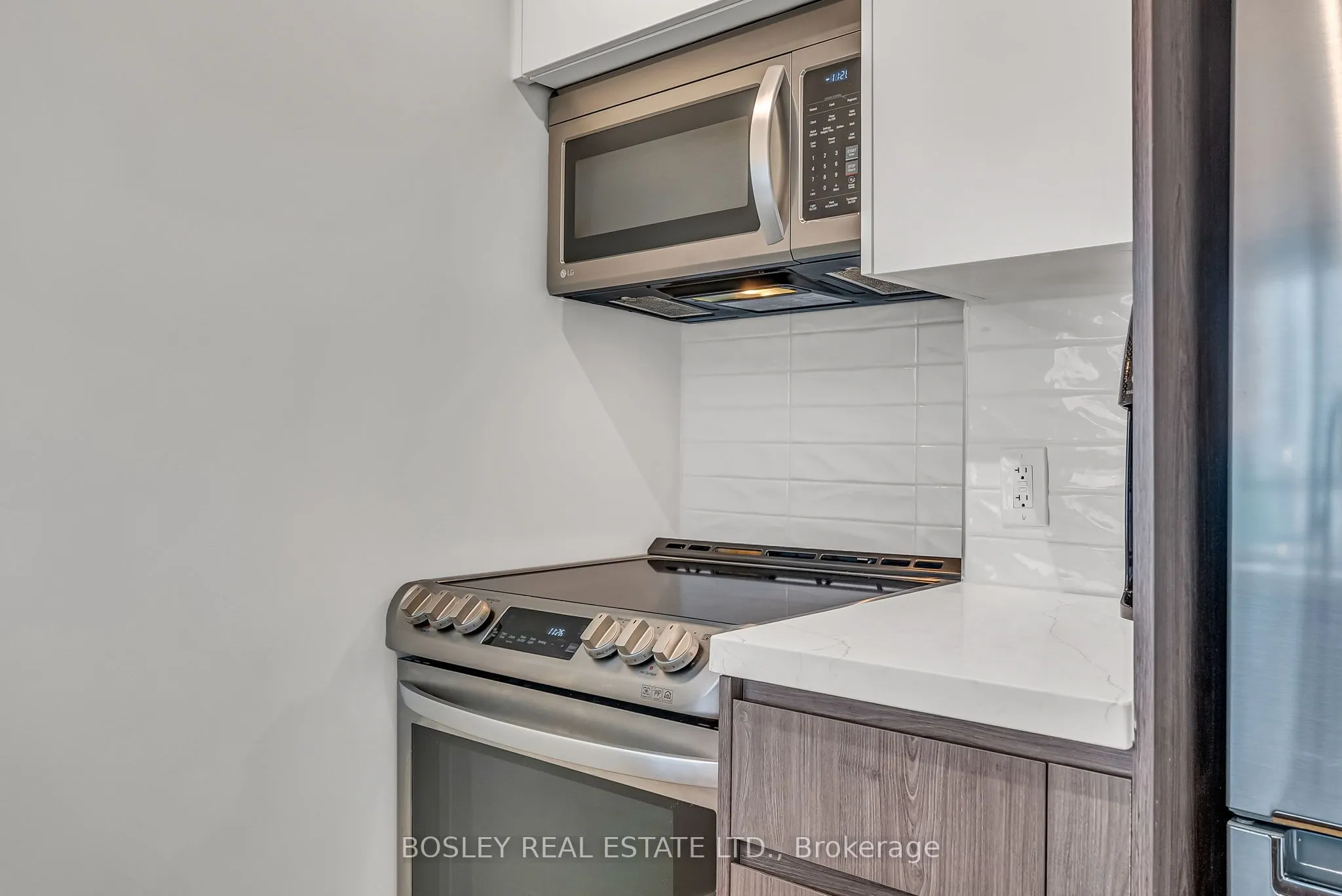 1005 King Street W, #707
