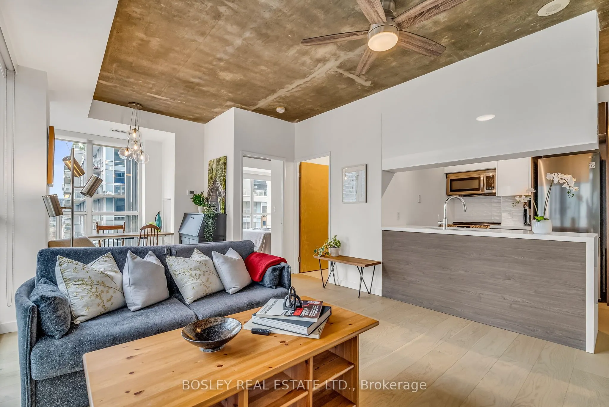 1005 King Street W, #707