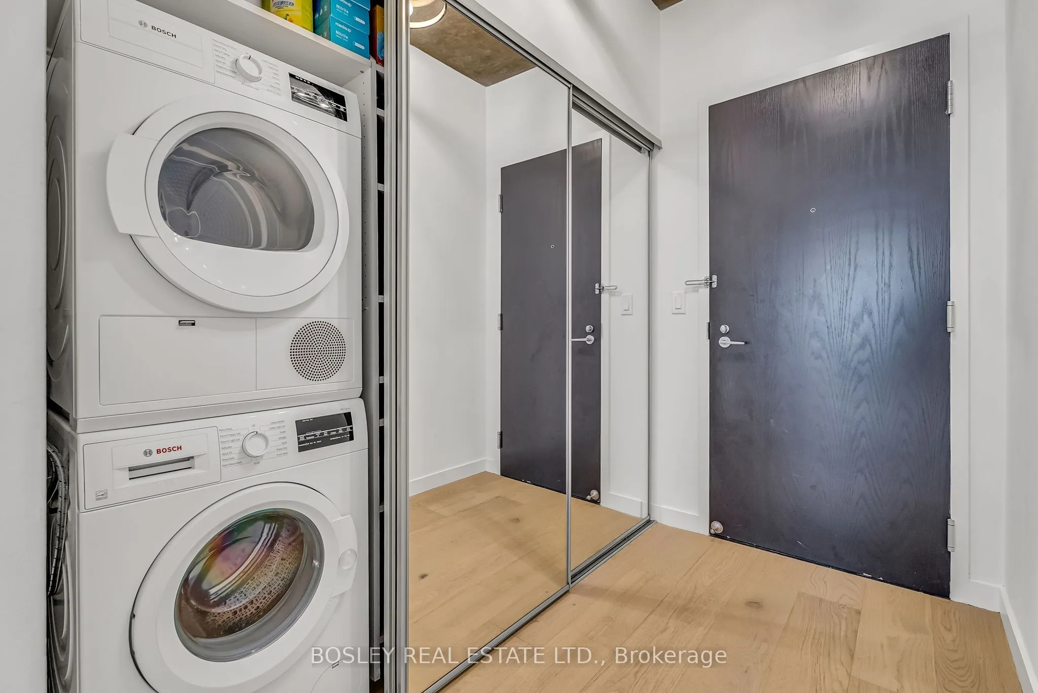 1005 King Street W, #707