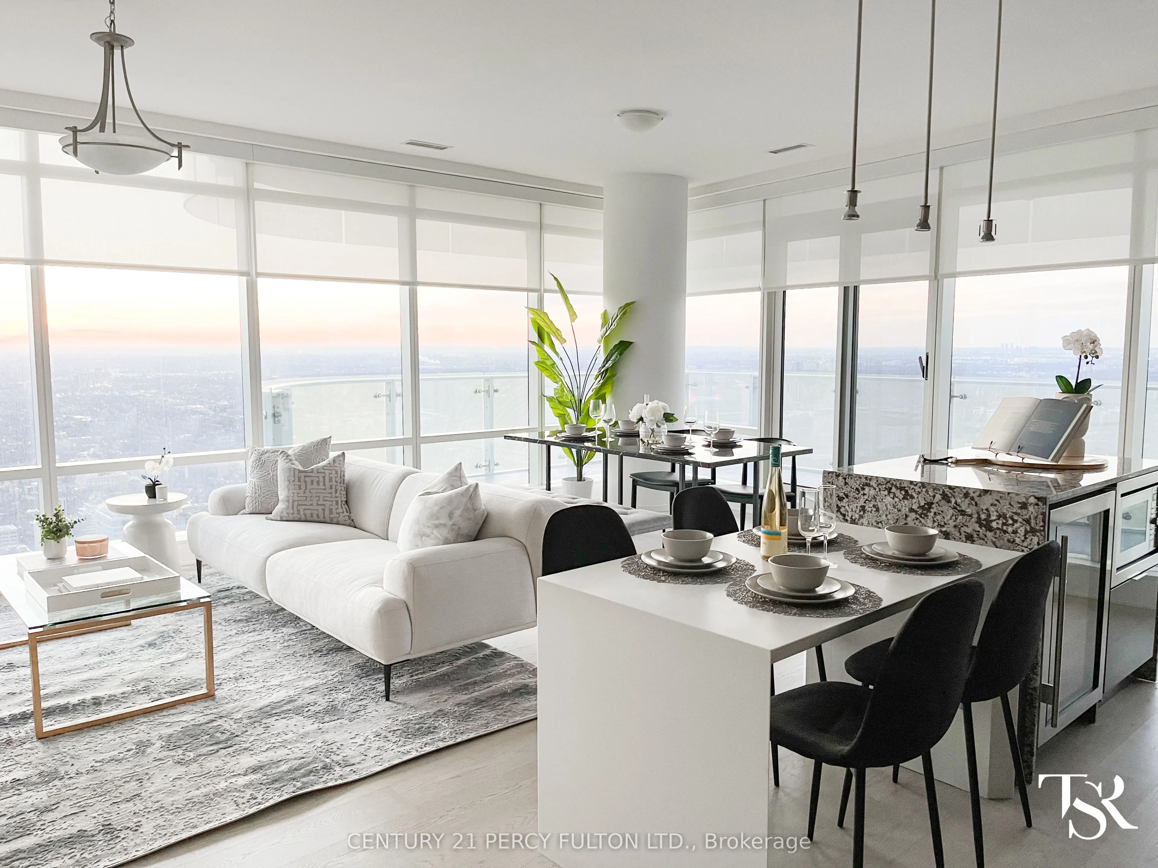 1 Bloor Street E, #7206