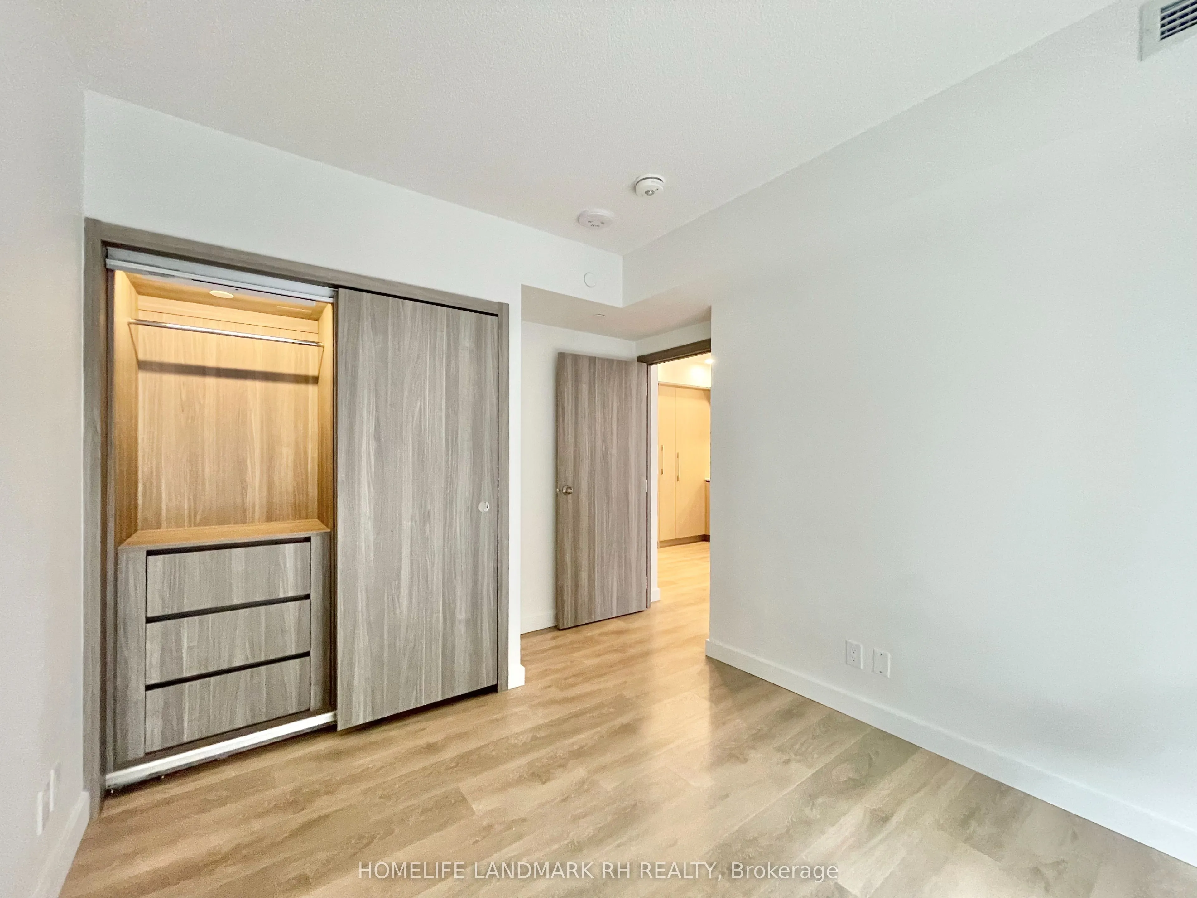 38 Widmer Street, #706