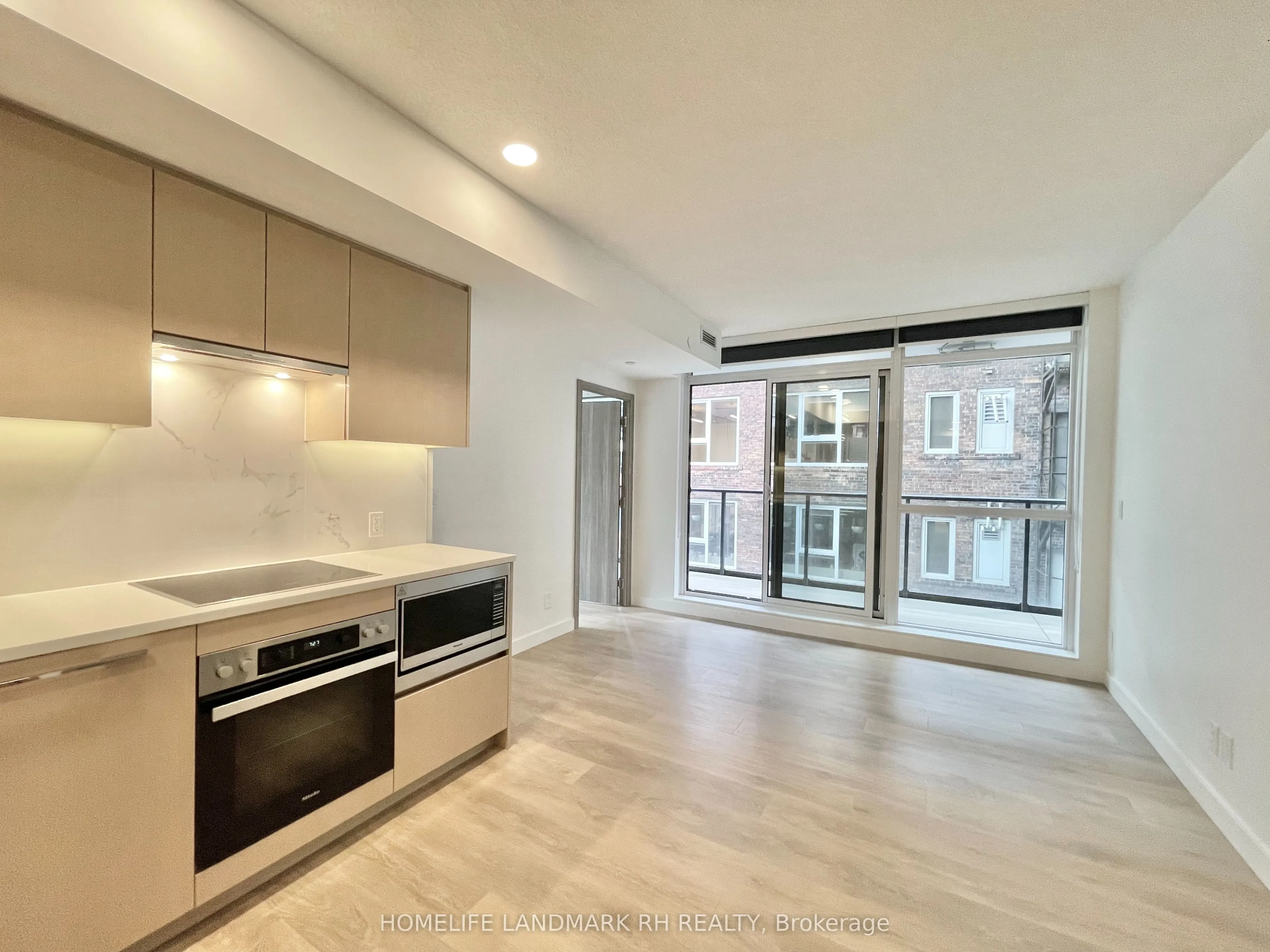 38 Widmer Street, #706