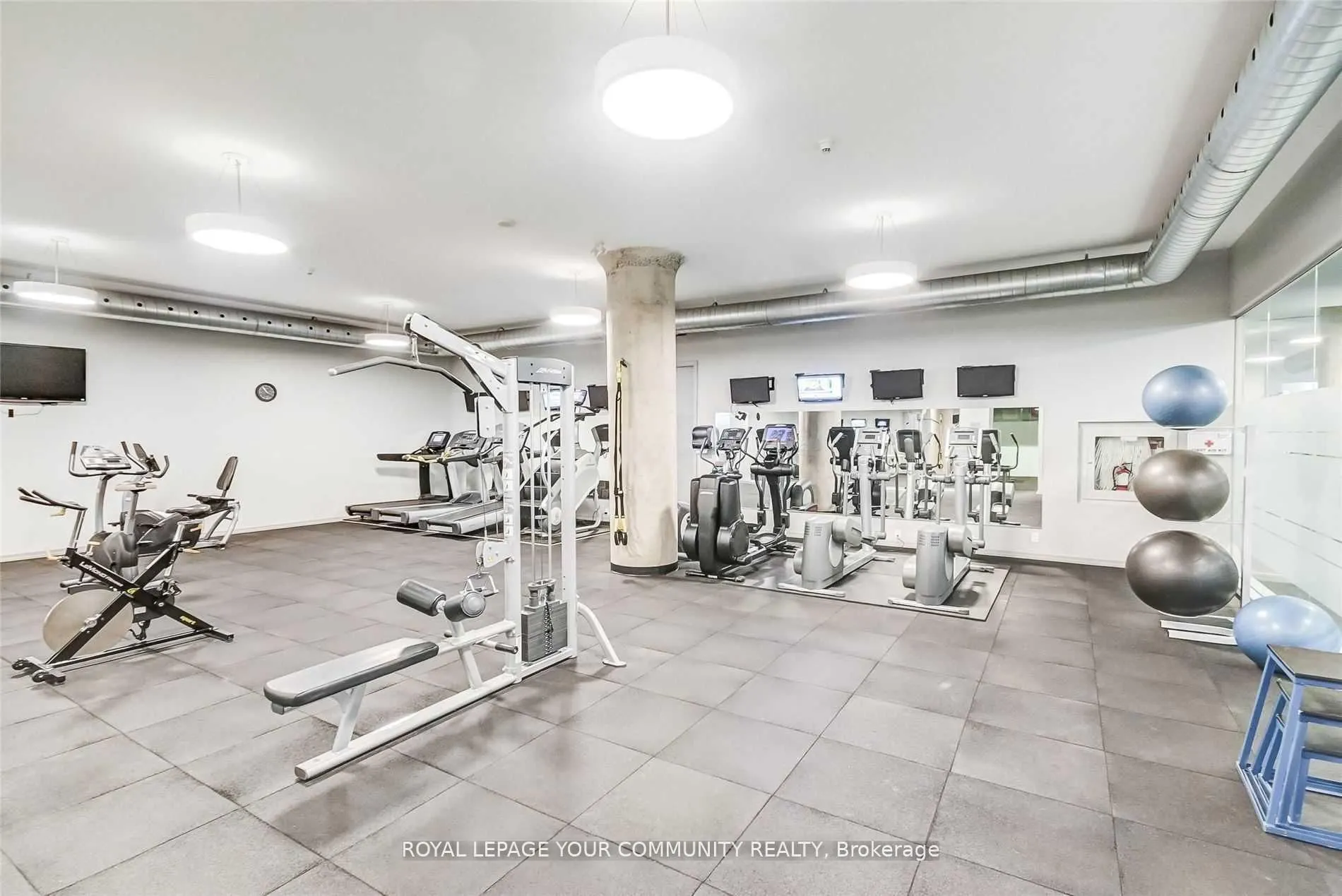 637 Lake Shore Boulevard, #208