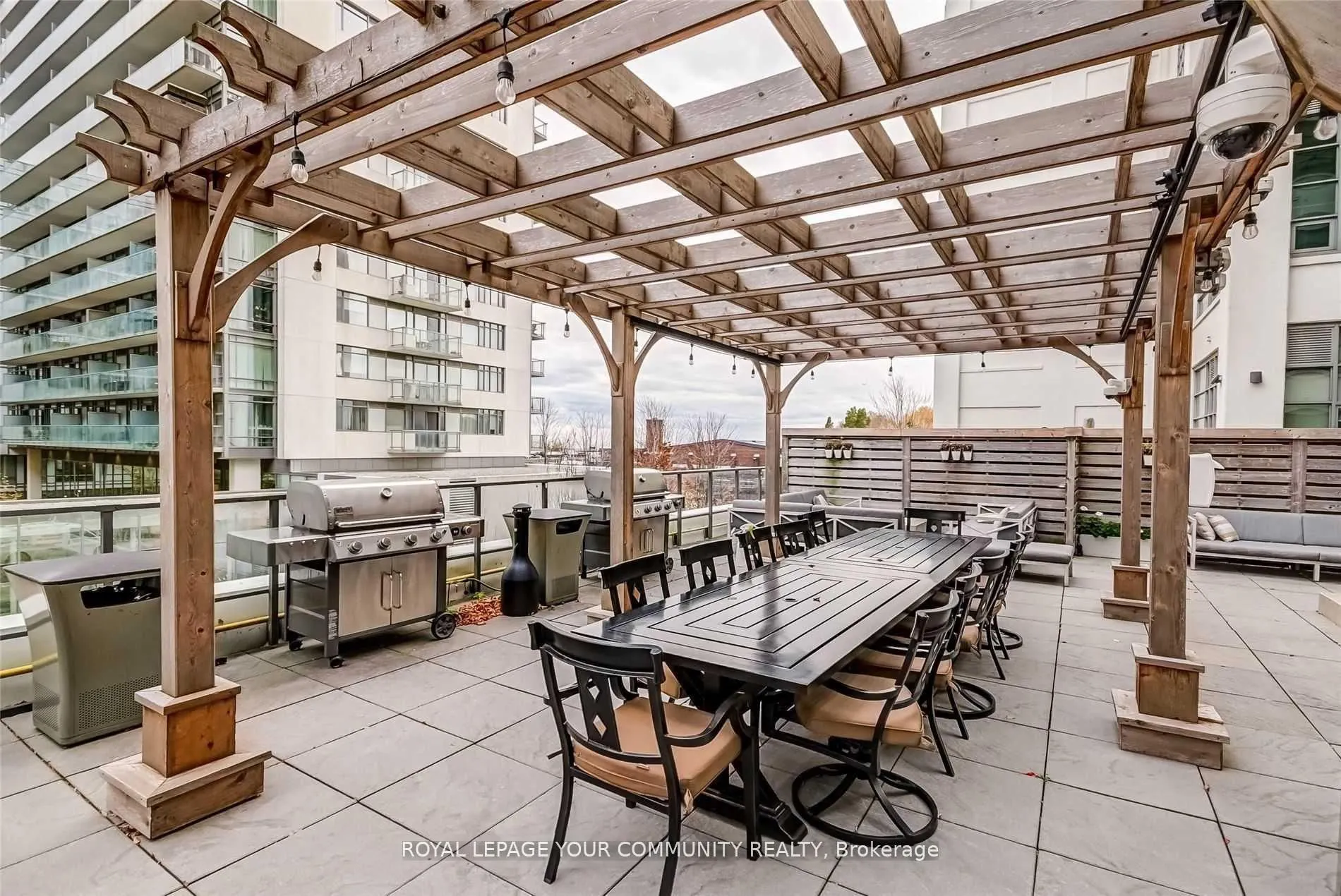 637 Lake Shore Boulevard, #208