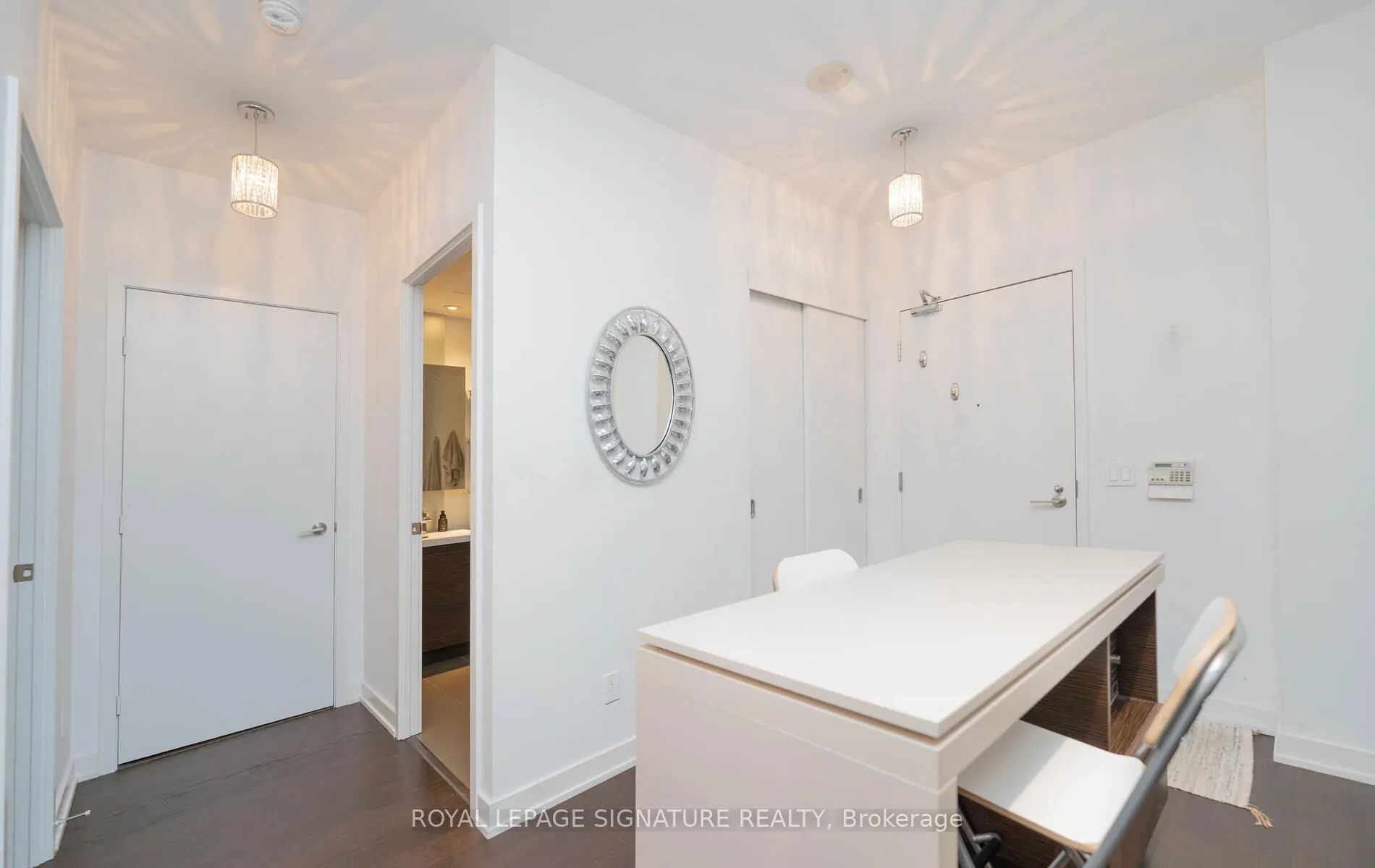 1030 King Street W, #456