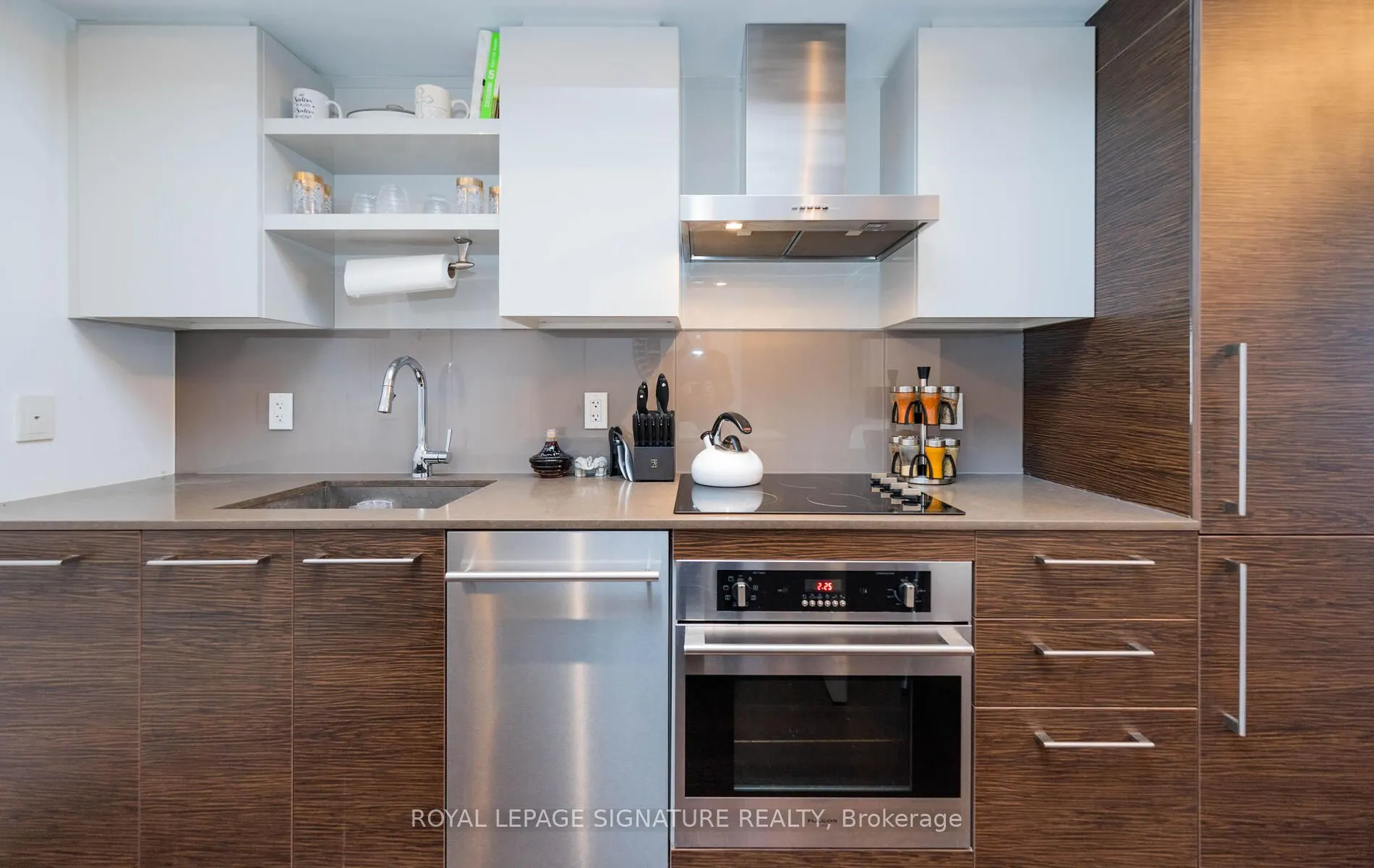 1030 King Street W, #456