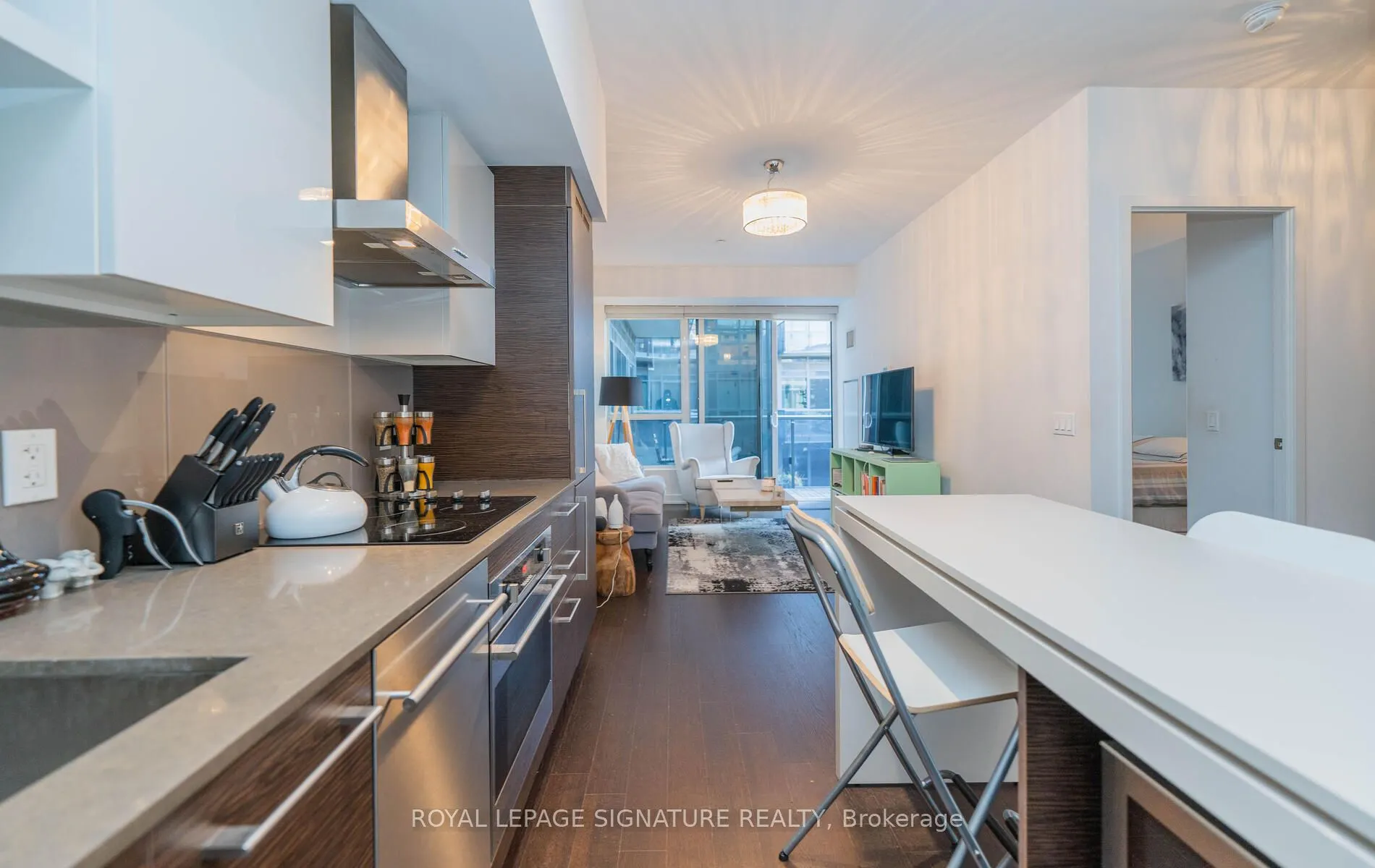 1030 King Street W, #456