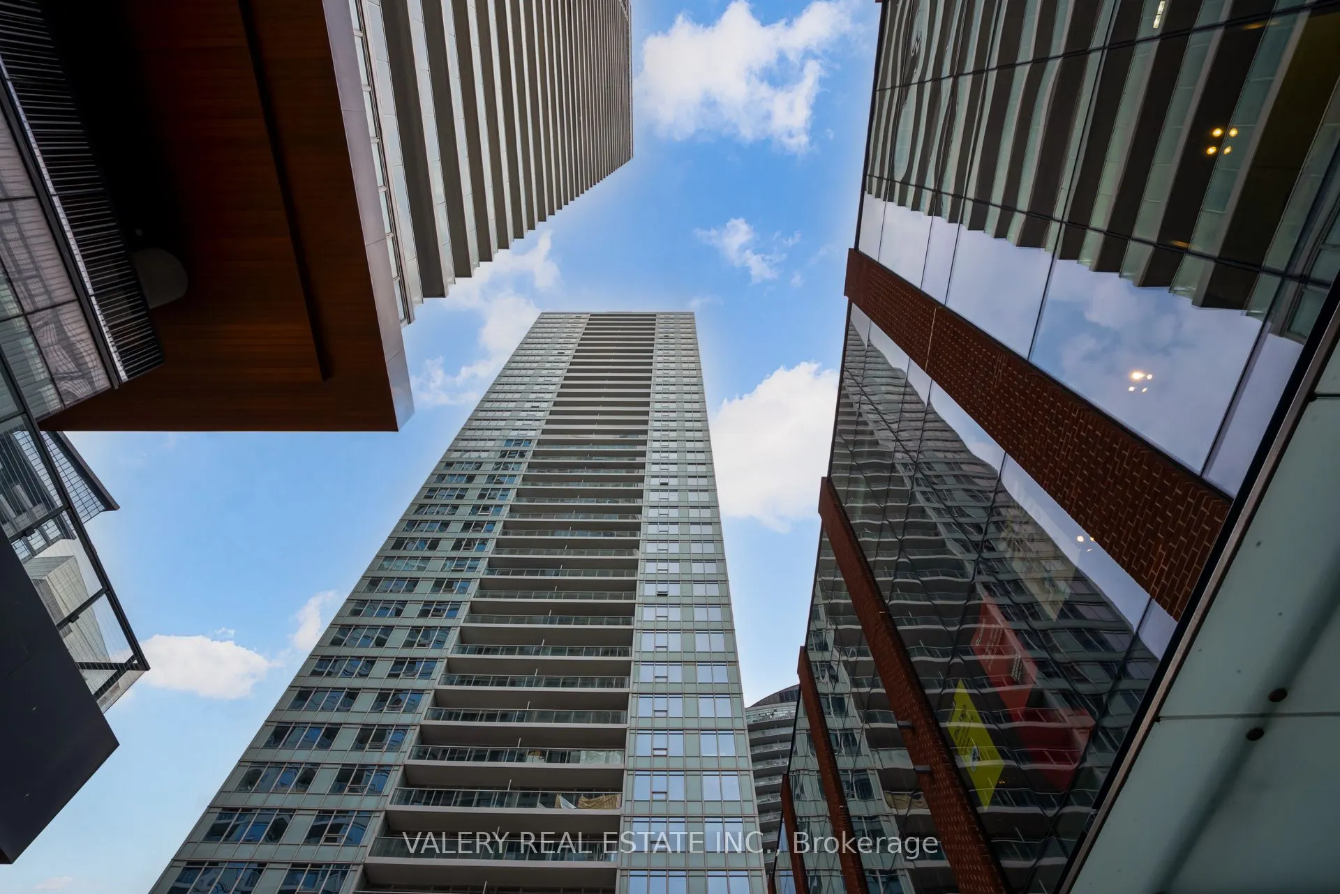 17 Bathurst Street, #4516