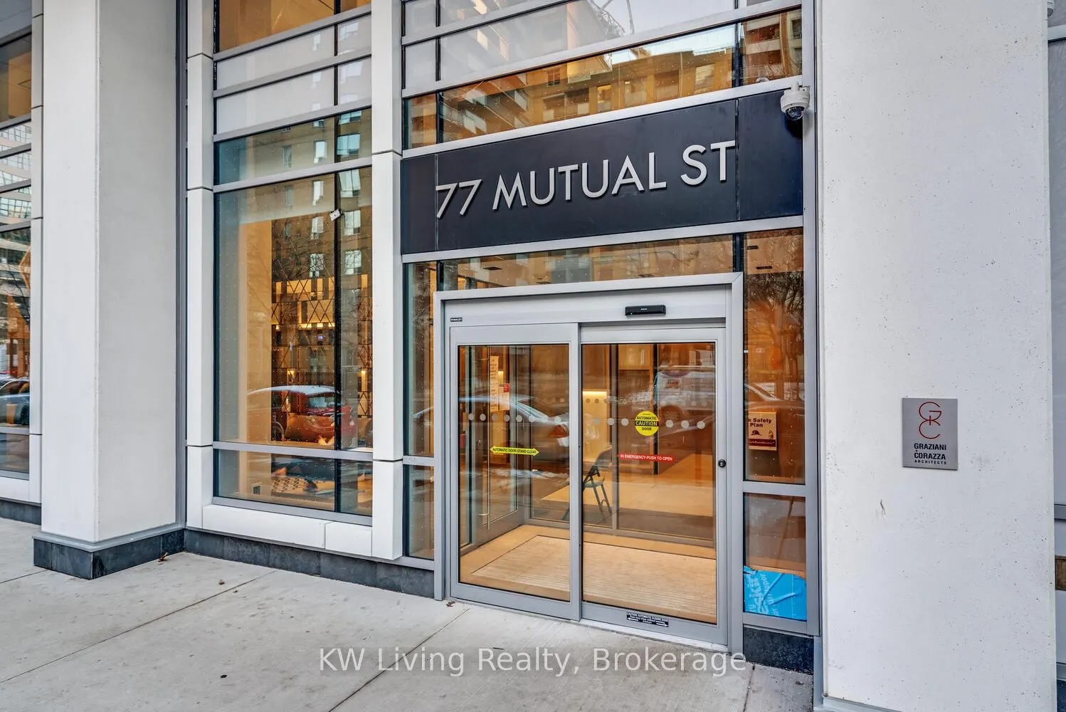 77 Mutual Street, #309