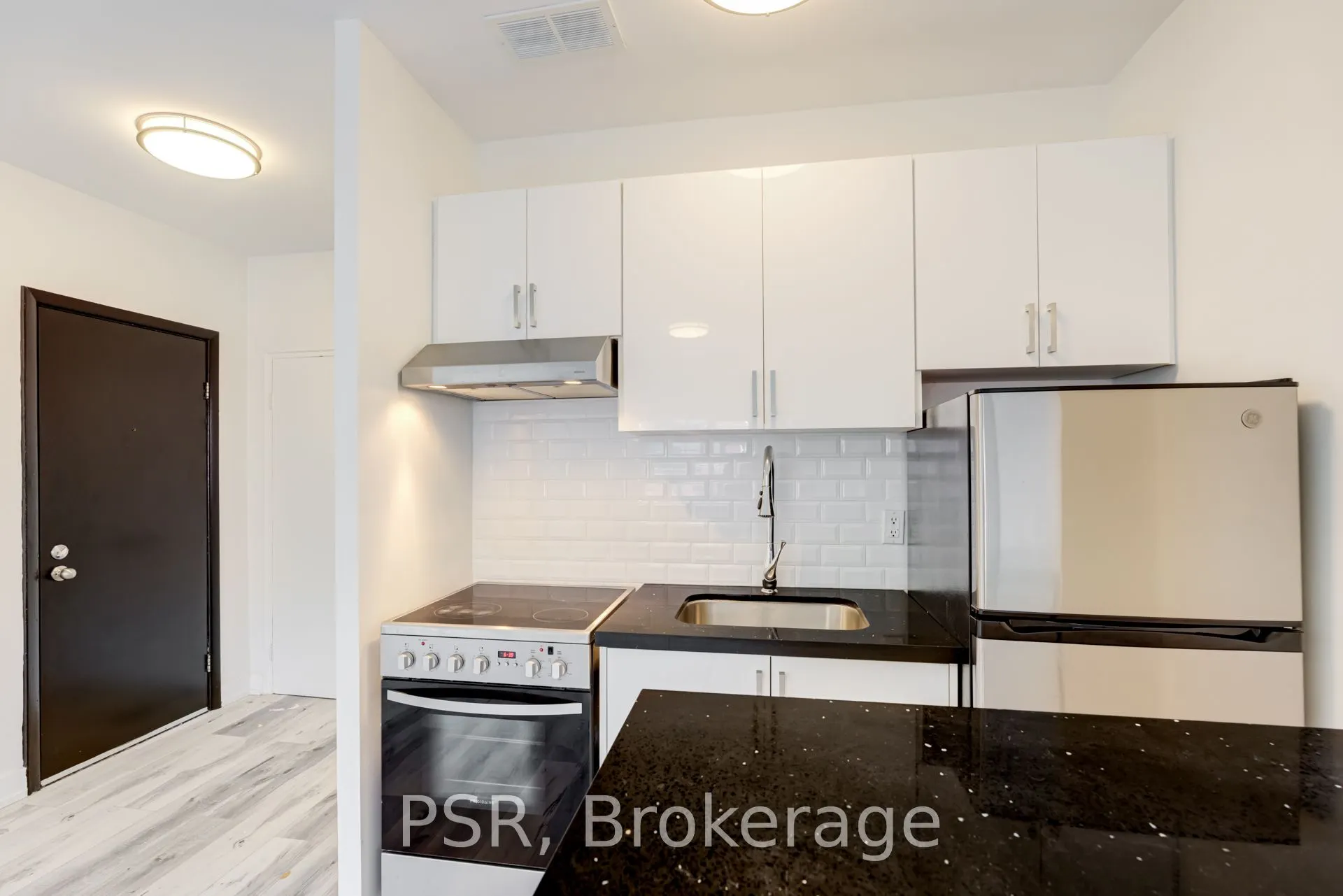 256 Sherbourne Street, #106