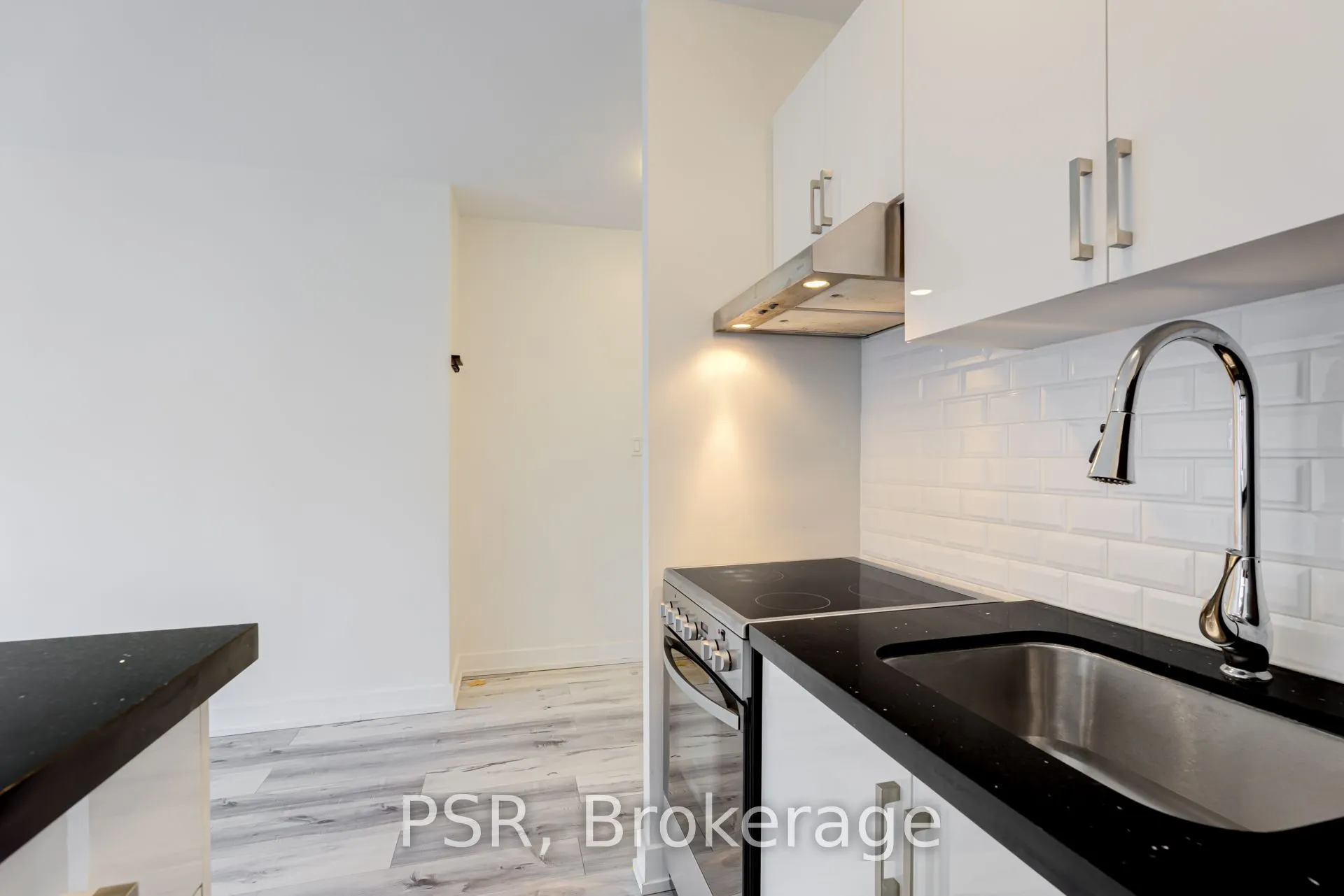 256 Sherbourne Street, #106
