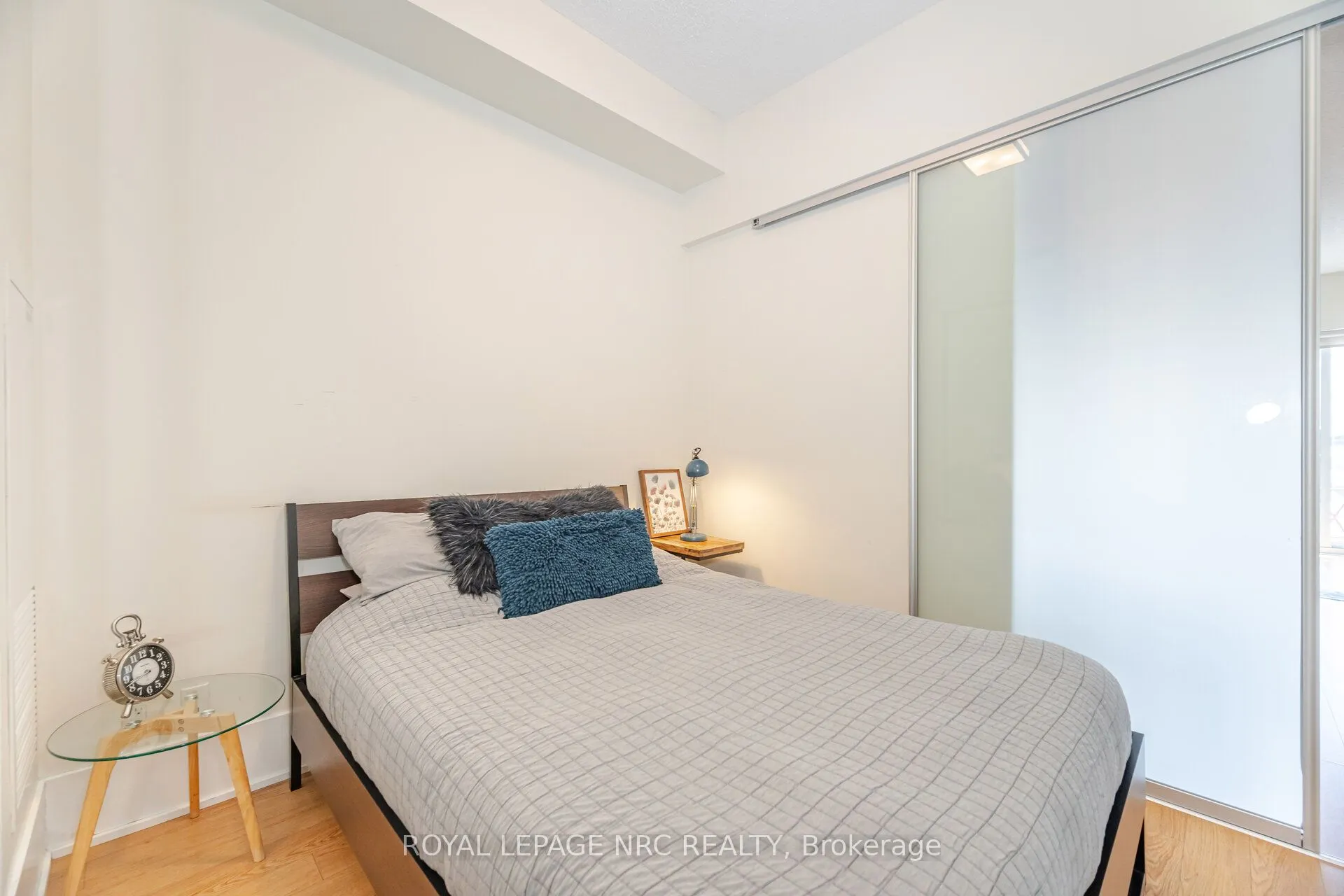 20 John Street, #920
