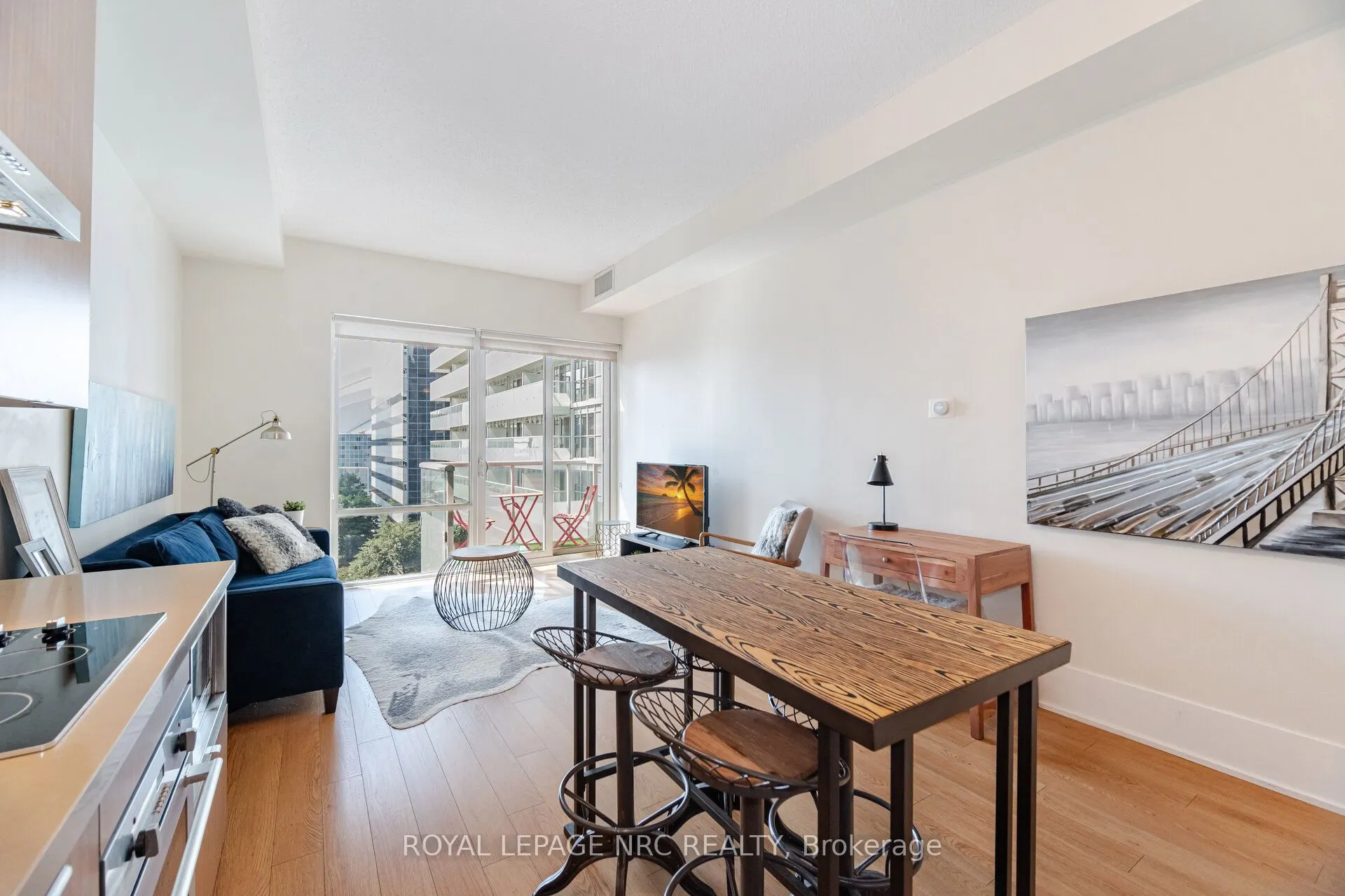 20 John Street, #920