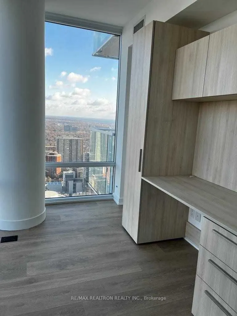 501 Yonge Street, #4705