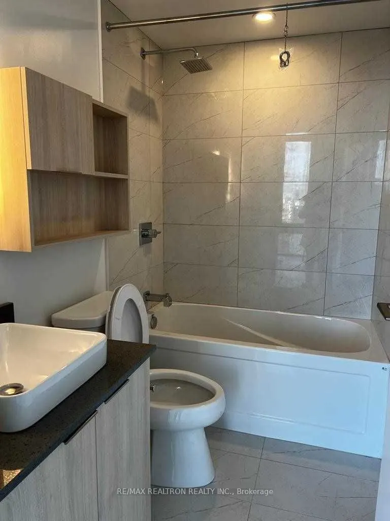 501 Yonge Street, #4705