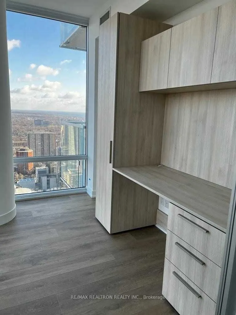 501 Yonge Street, #4705