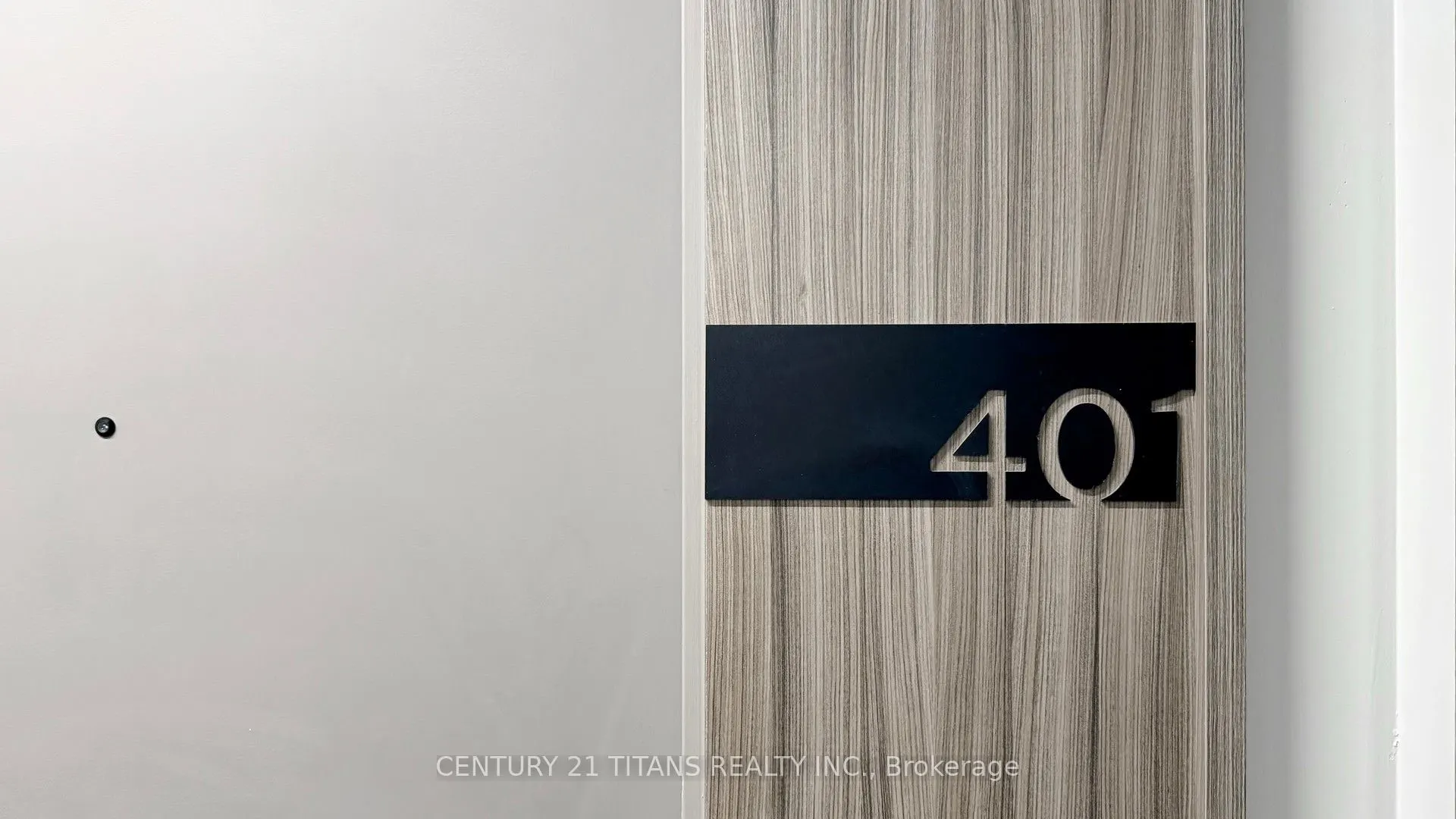 47 Mutual Street, #401
