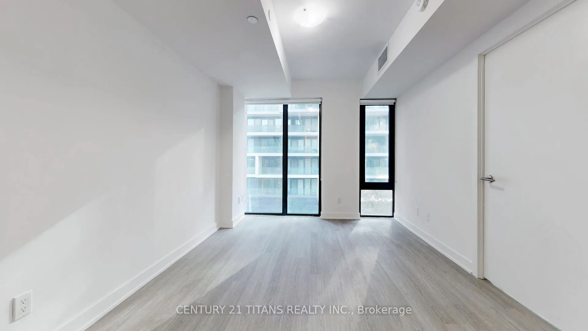 47 Mutual Street, #401