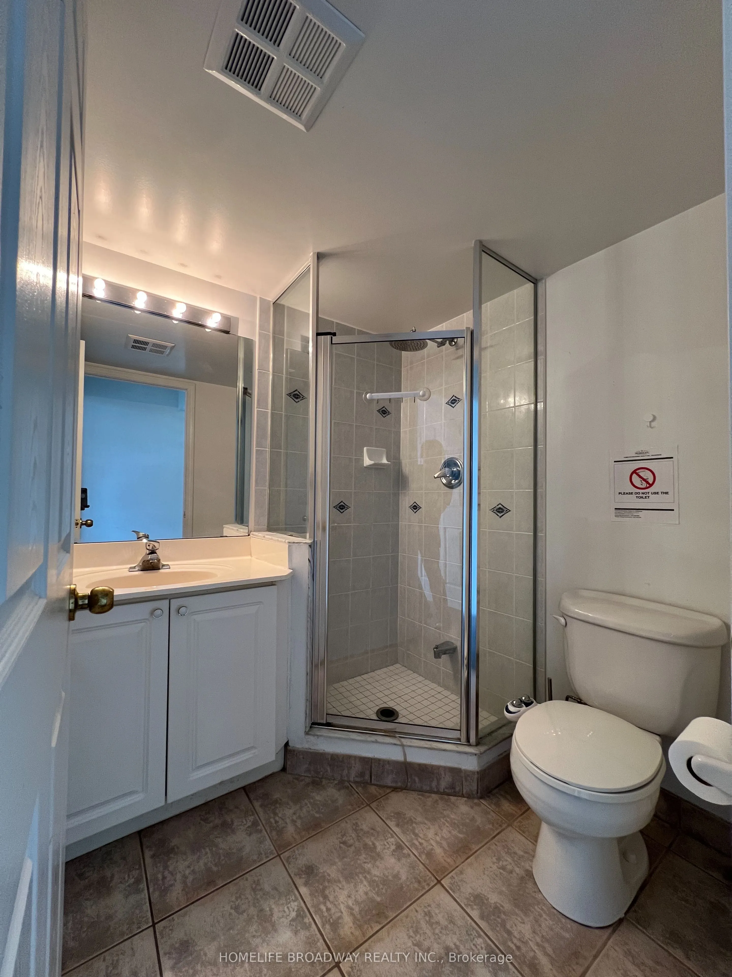 8 Hillcrest Avenue, #907