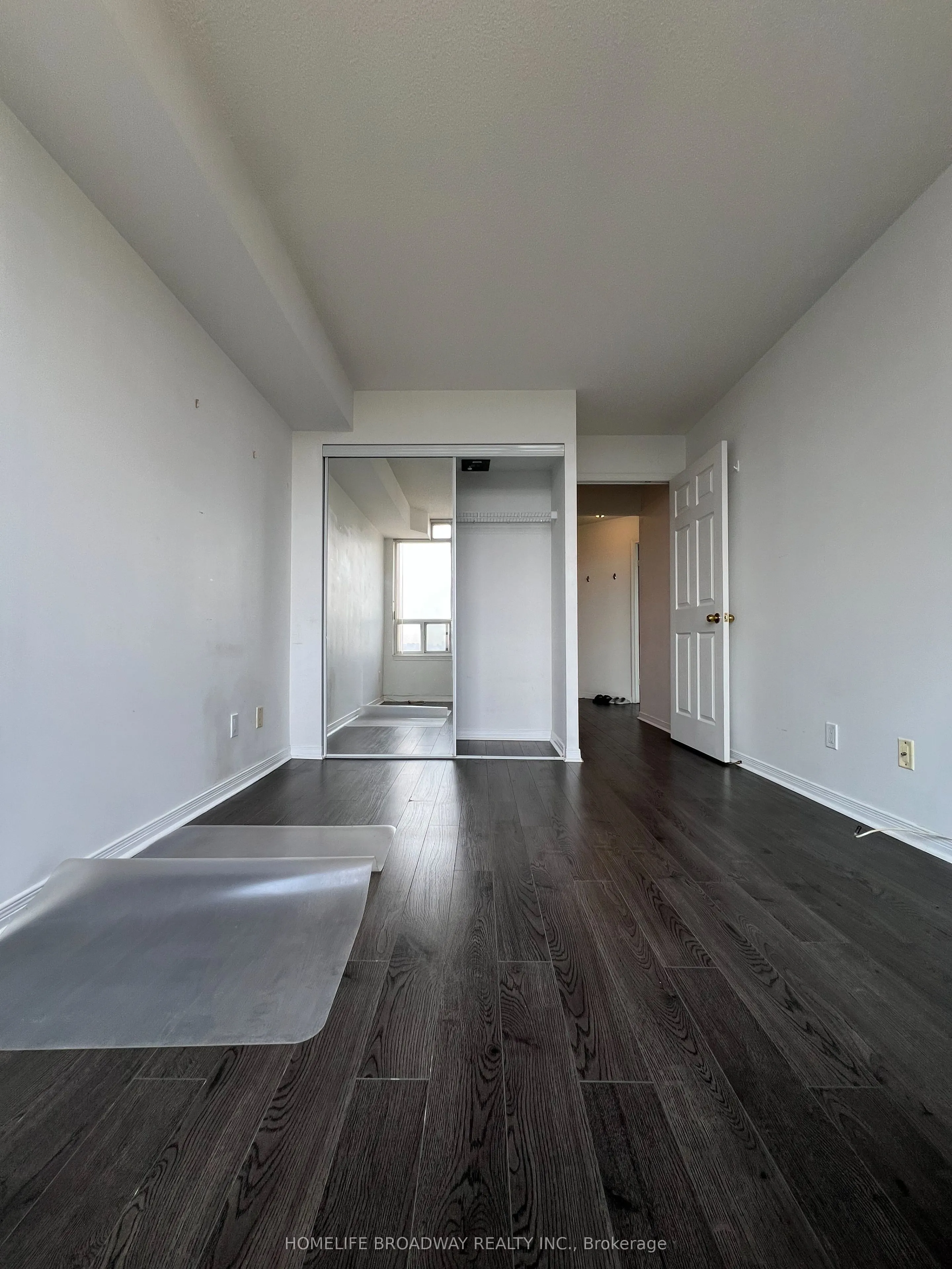 8 Hillcrest Avenue, #907