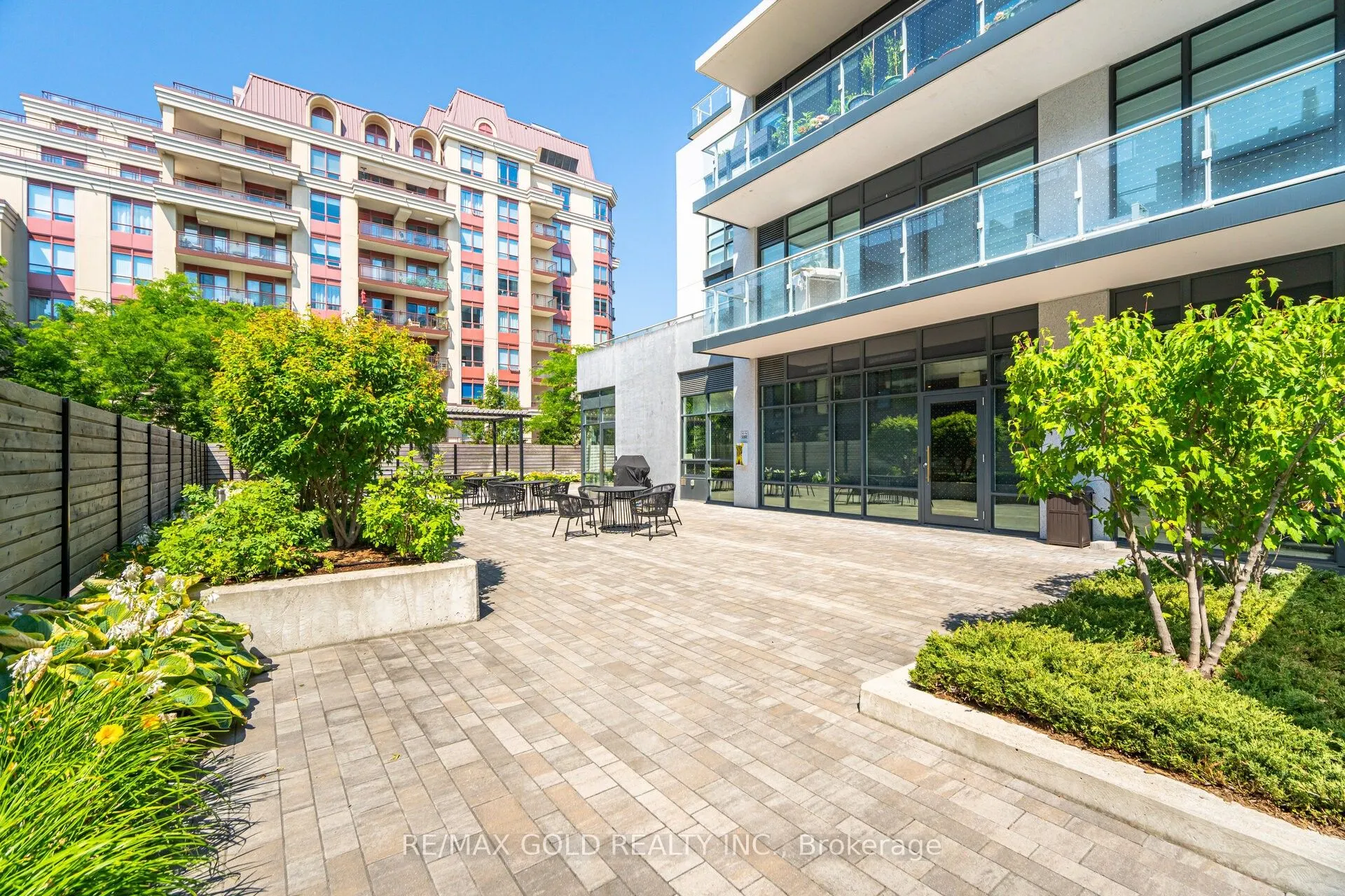 621 Sheppard Avenue E, #619