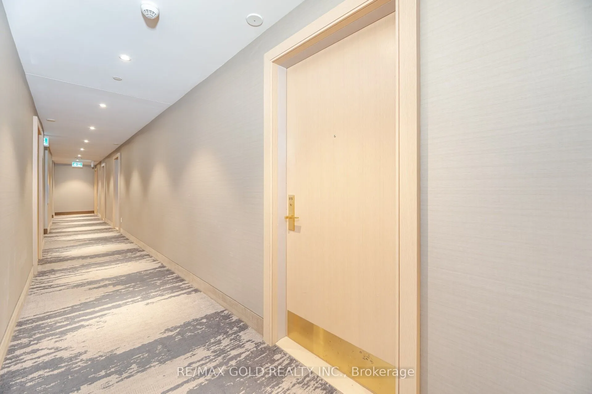 621 Sheppard Avenue E, #619