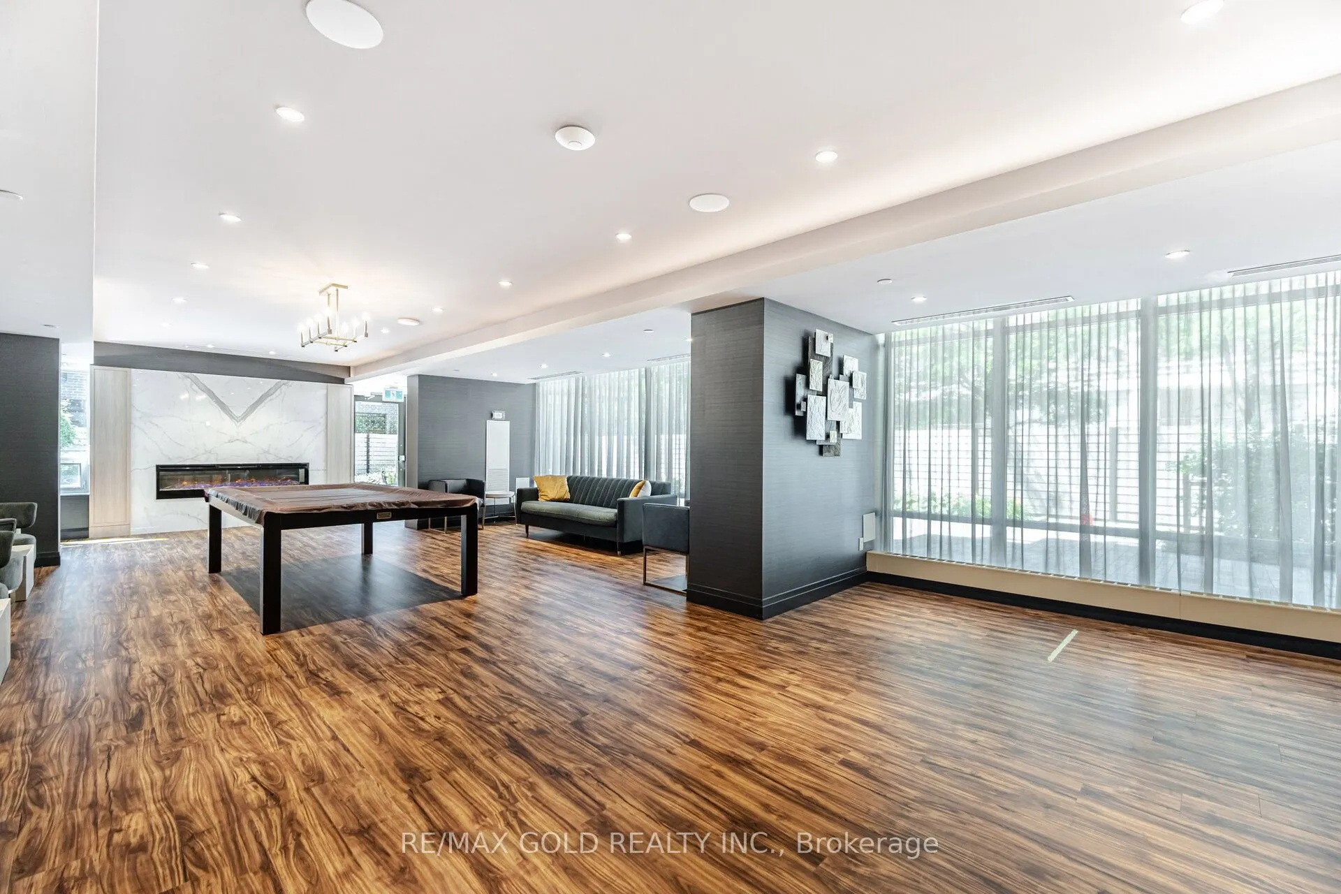 621 Sheppard Avenue E, #619