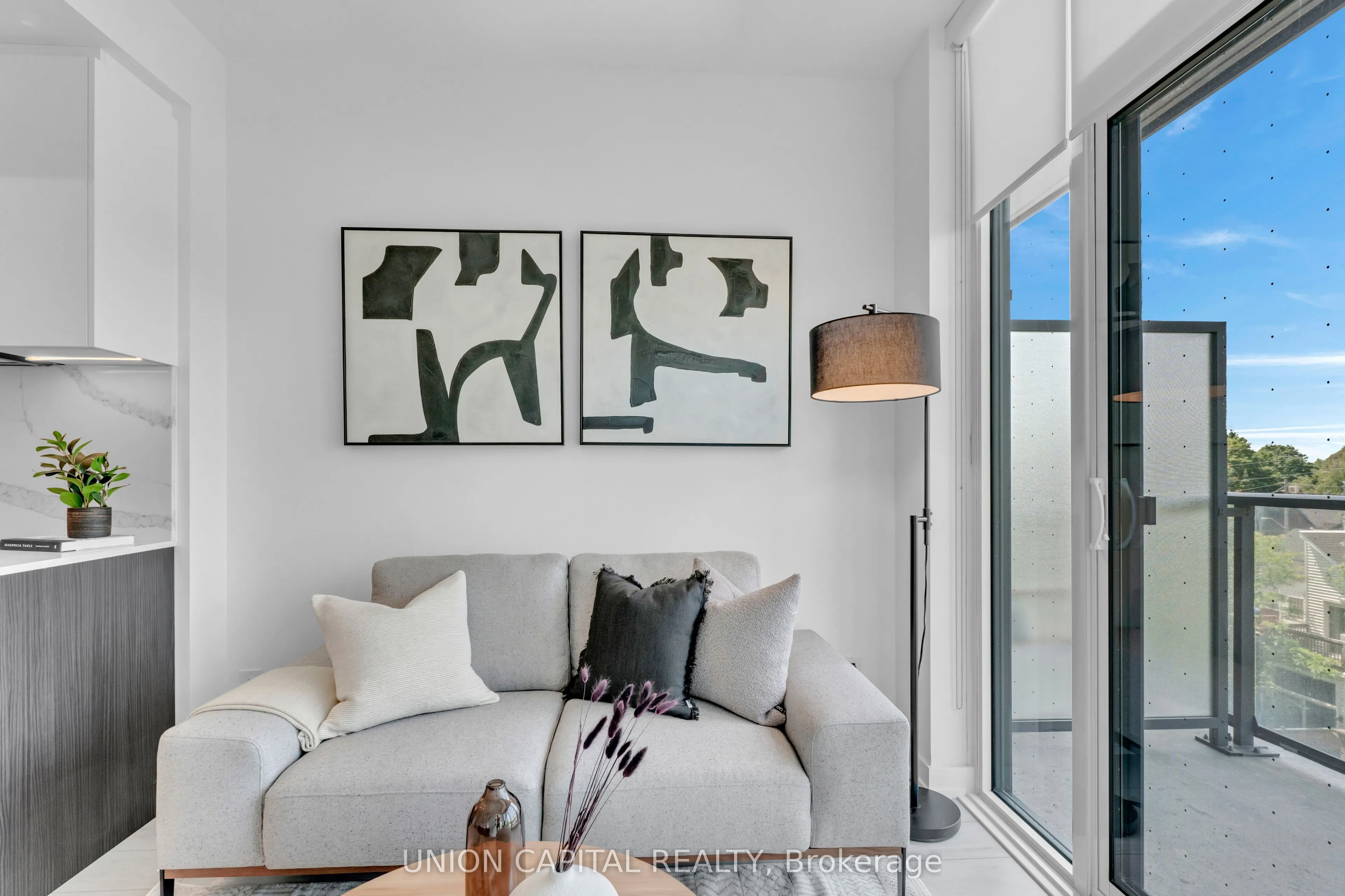 500 Dupont Street, #308