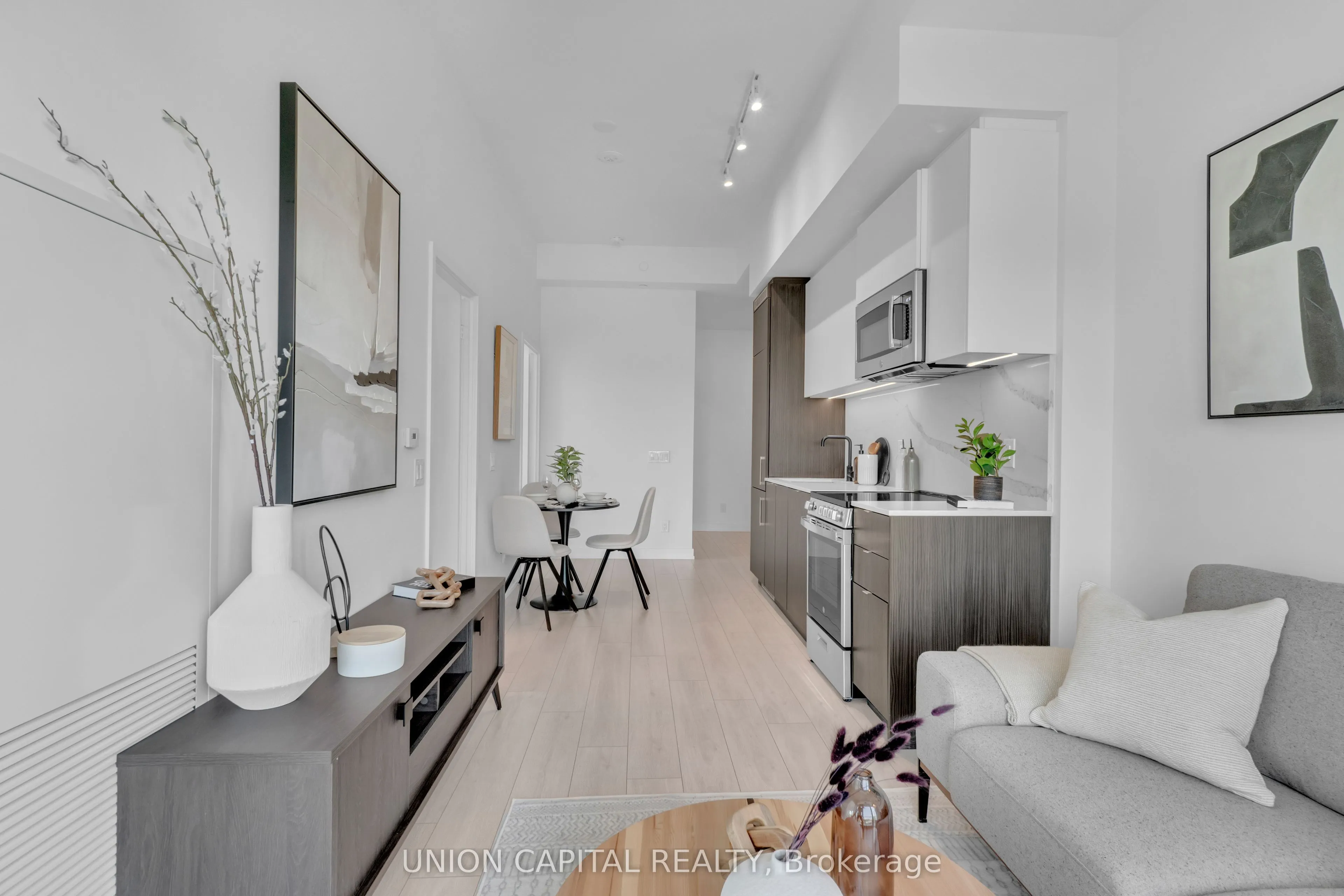 500 Dupont Street, #308
