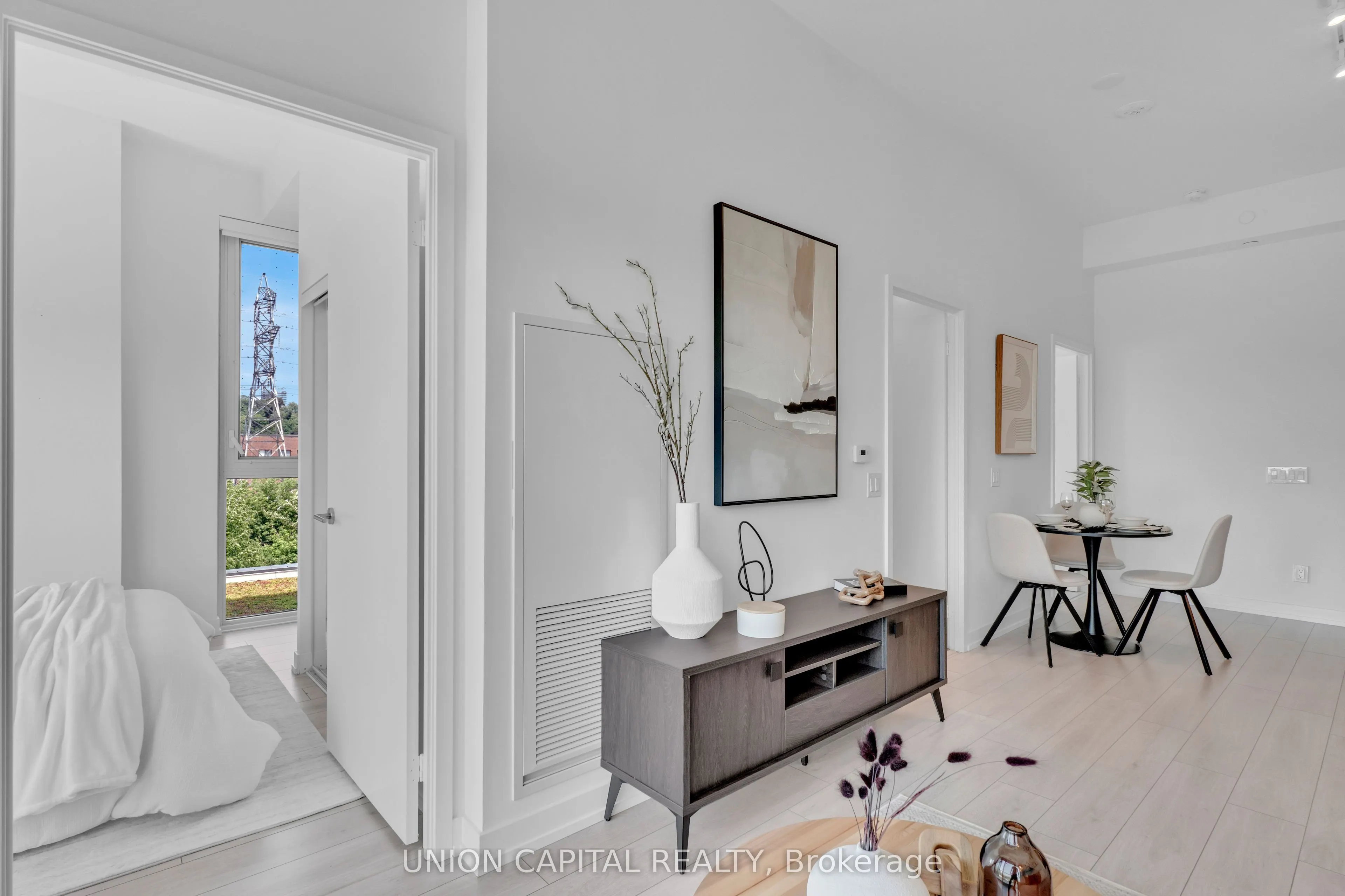 500 Dupont Street, #308
