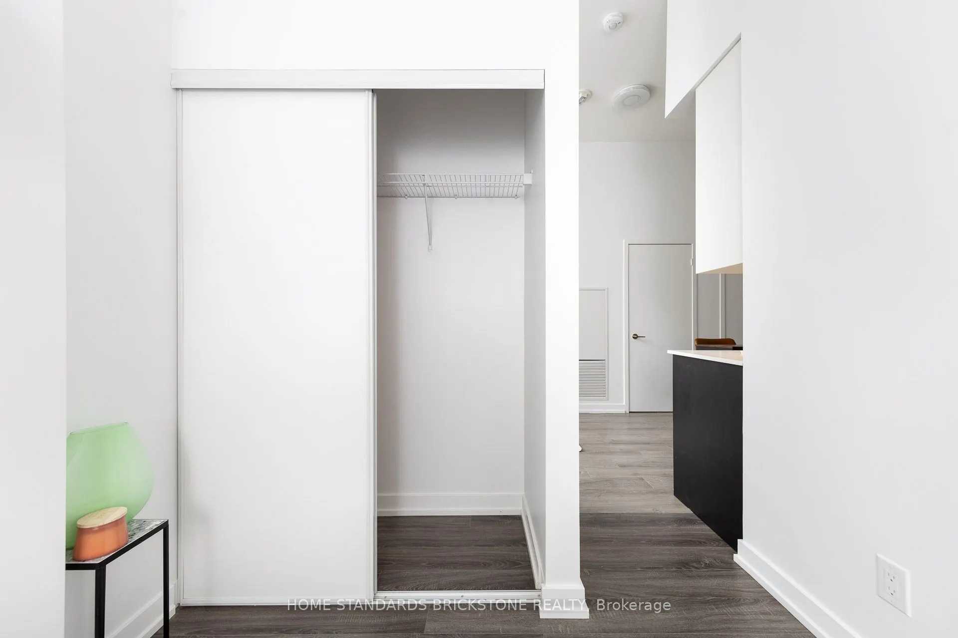 20 Edward Street, #402
