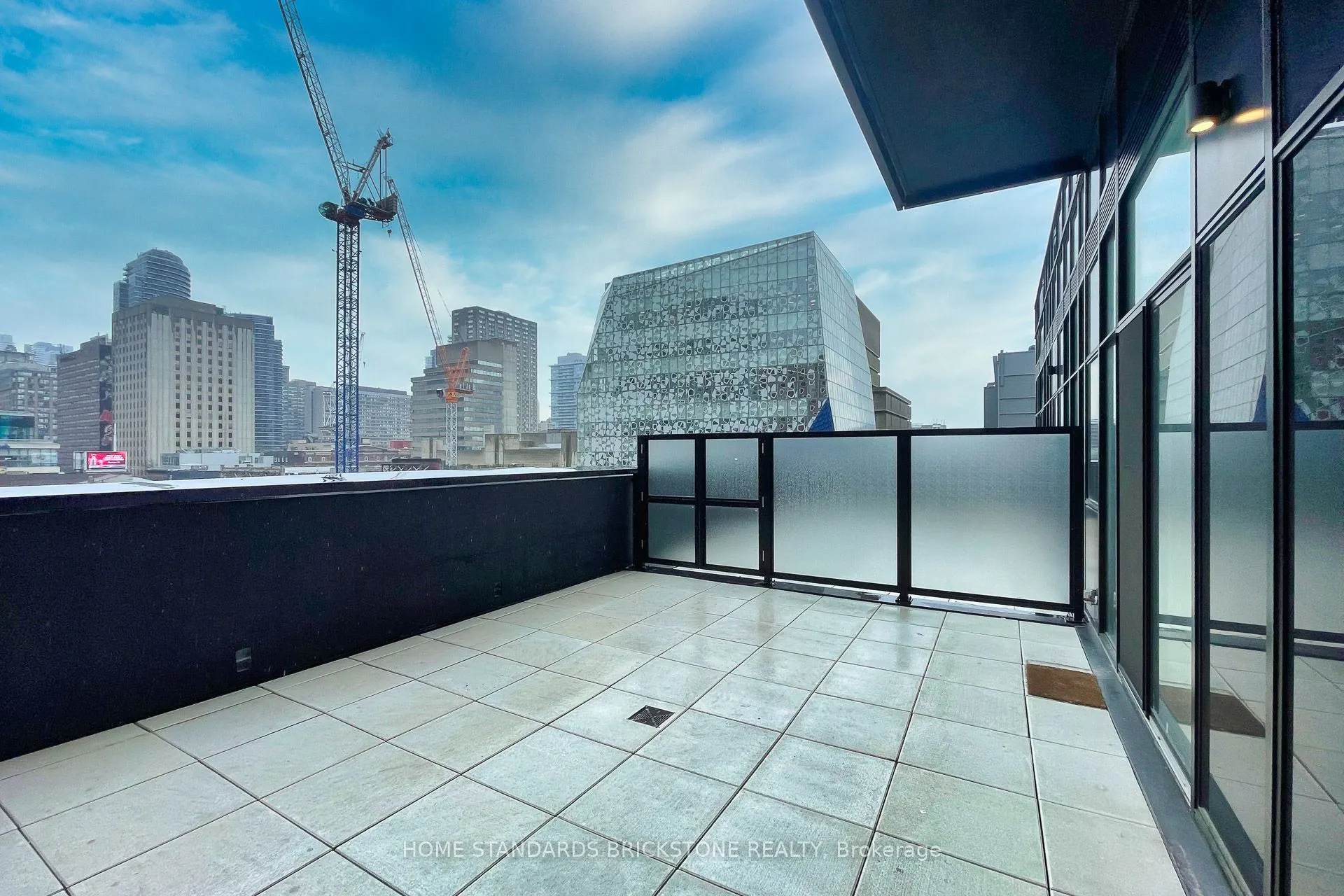 20 Edward Street, #402