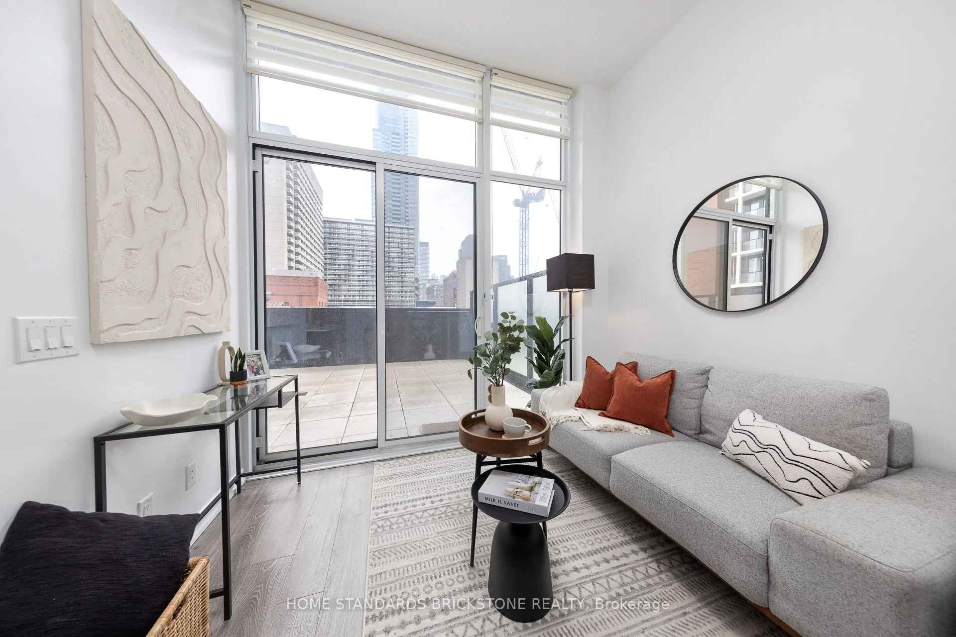 20 Edward Street, #402