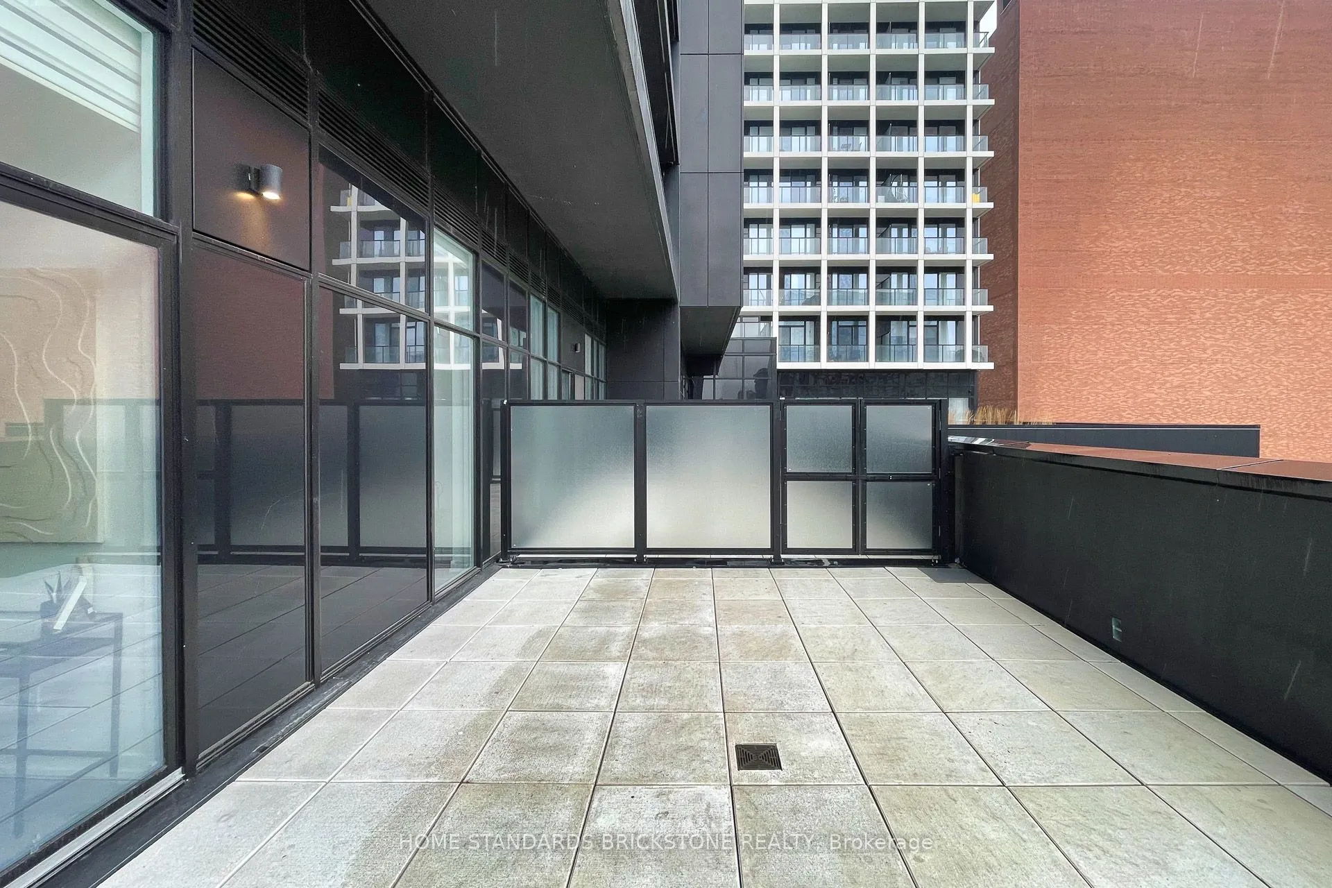 20 Edward Street, #402
