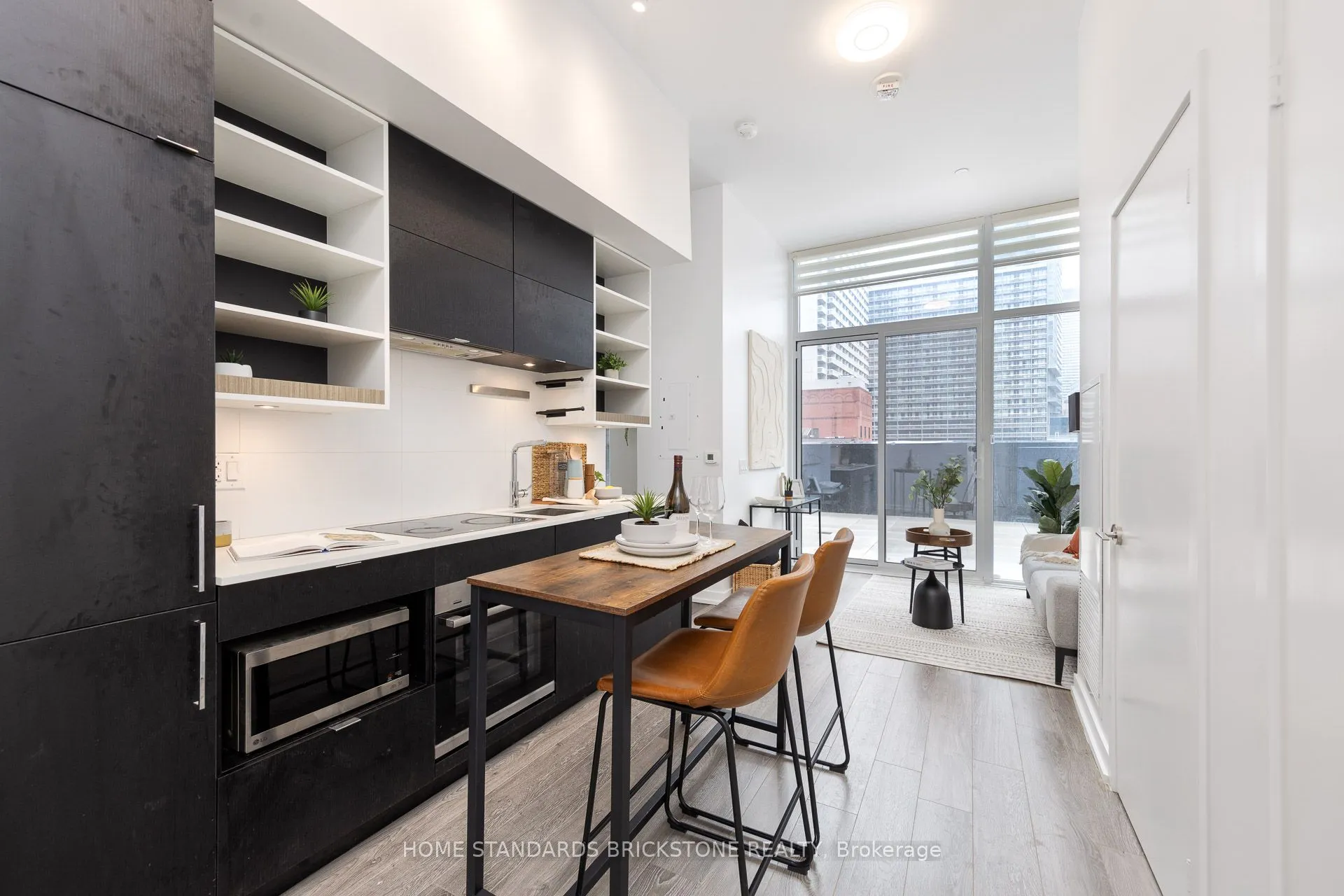 20 Edward Street, #402