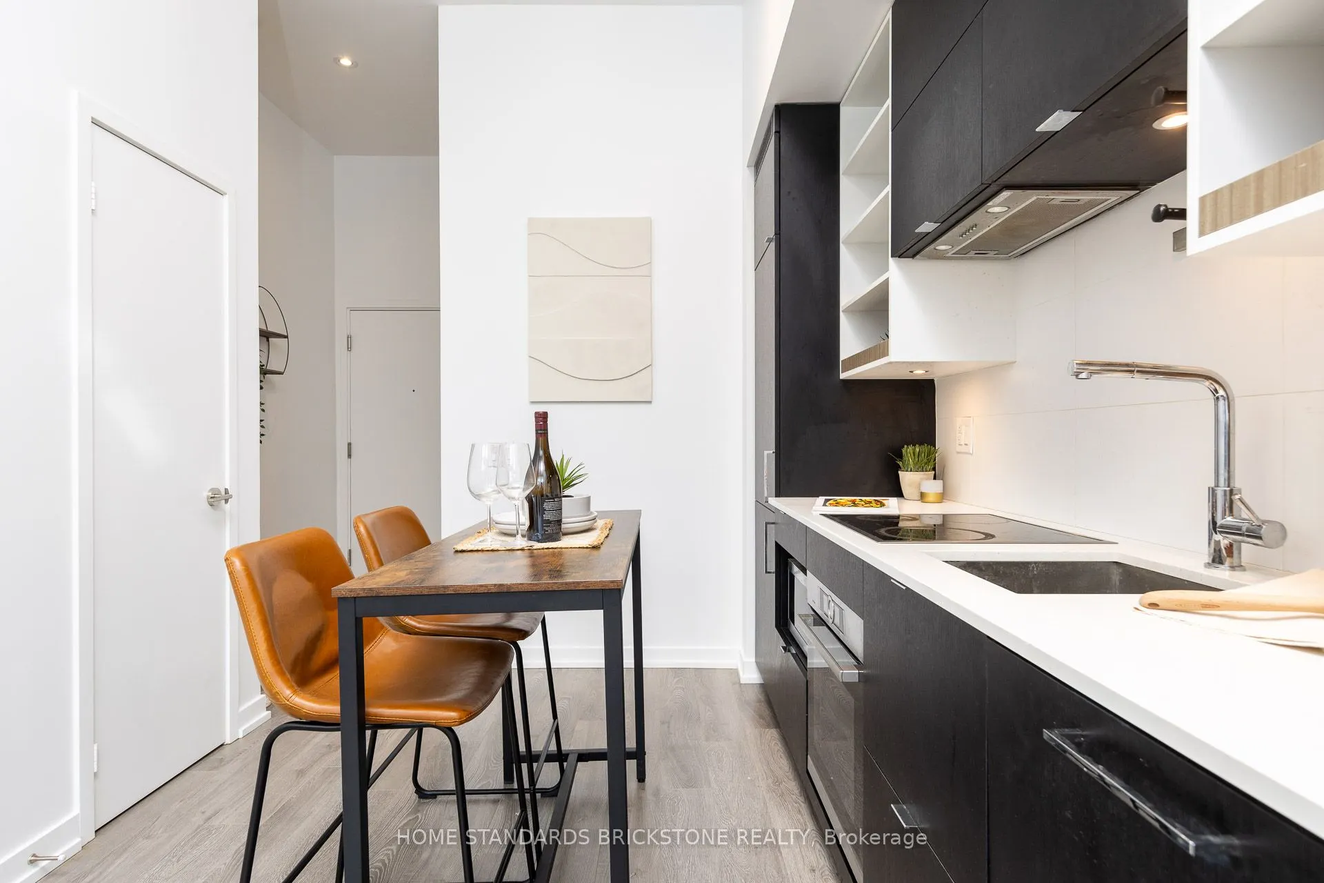 20 Edward Street, #402