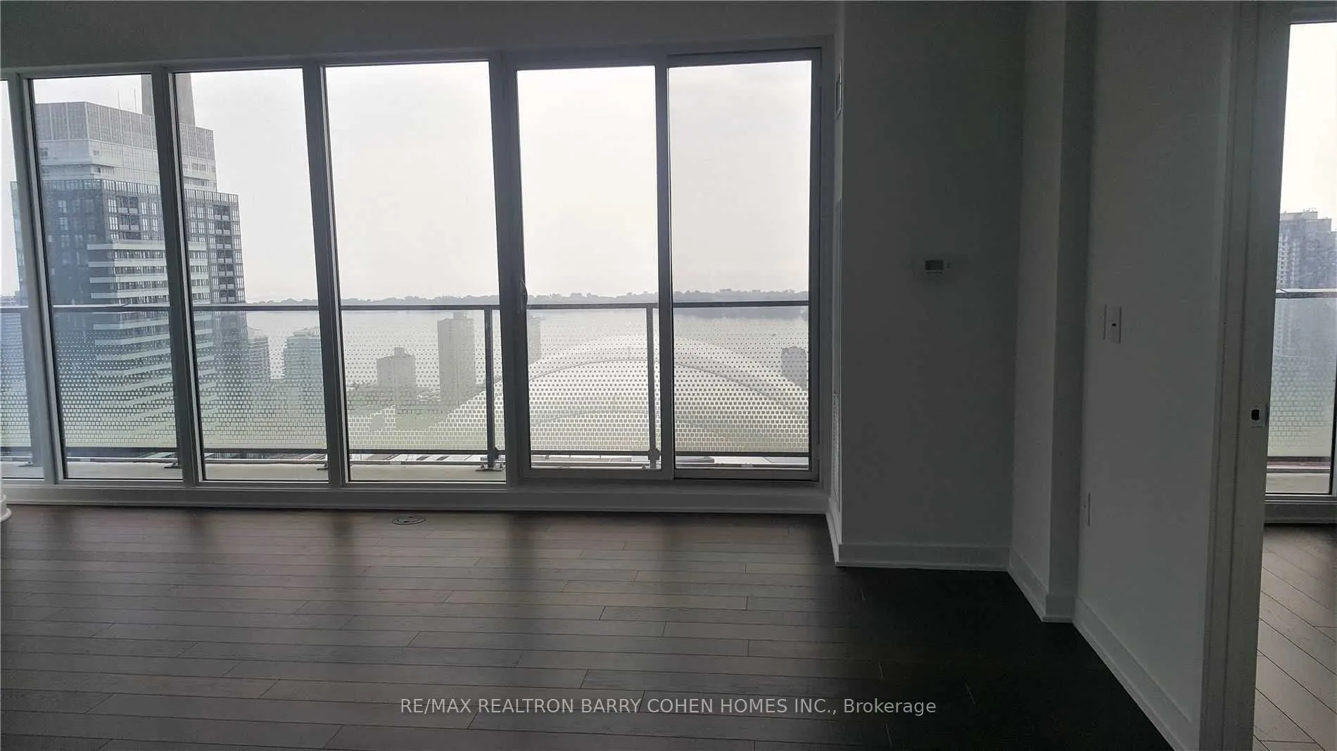 115 Blue Jays Way E, #4802