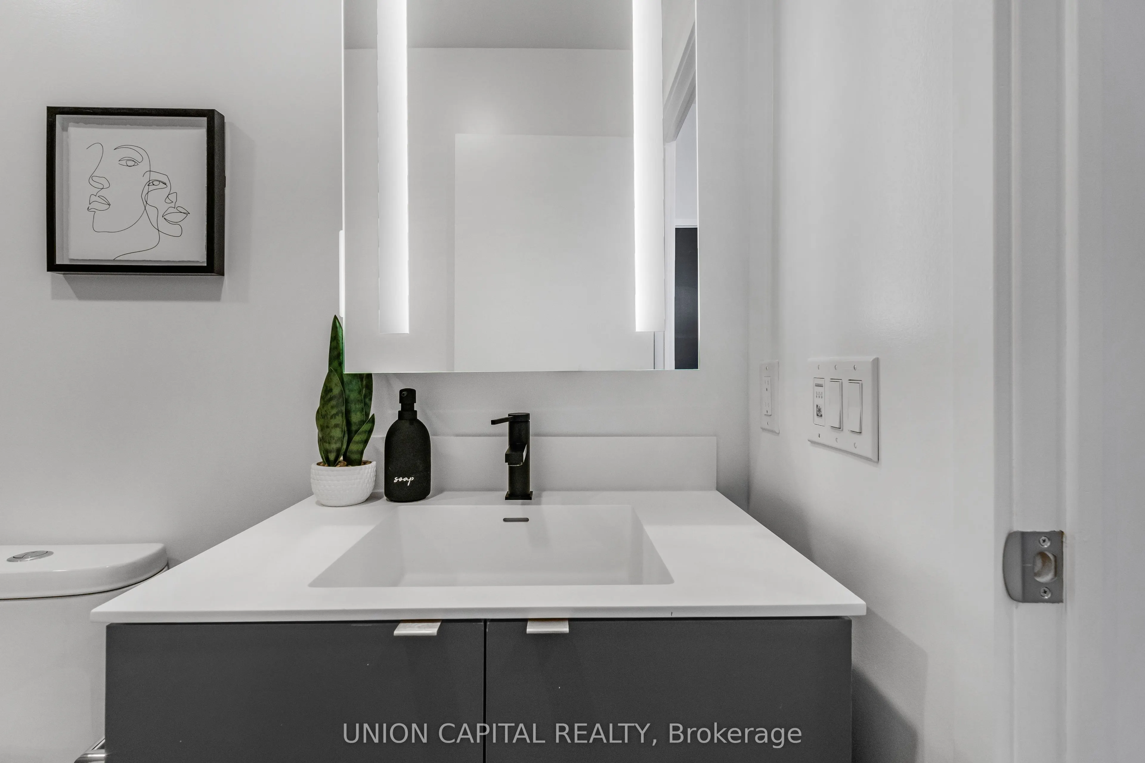 500 Dupont Street, #205